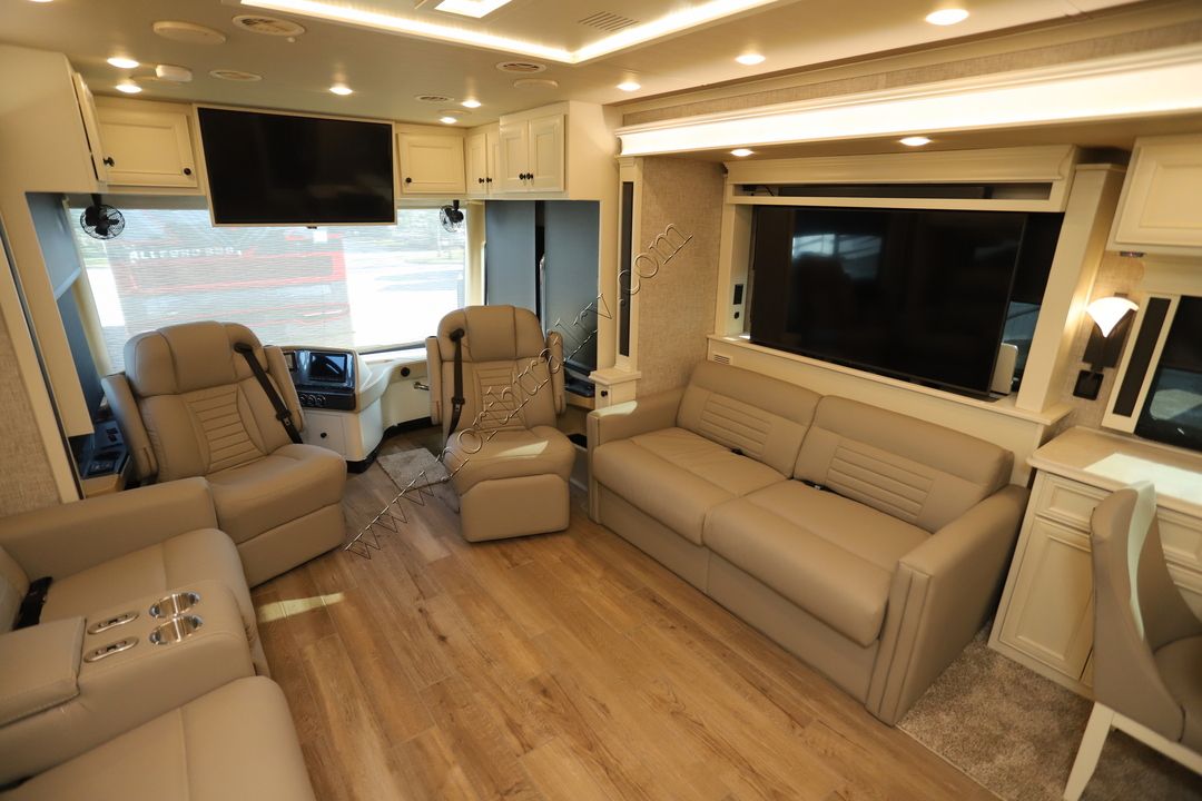 2023 Tiffin Motor Homes Phaeton 40IH 15145