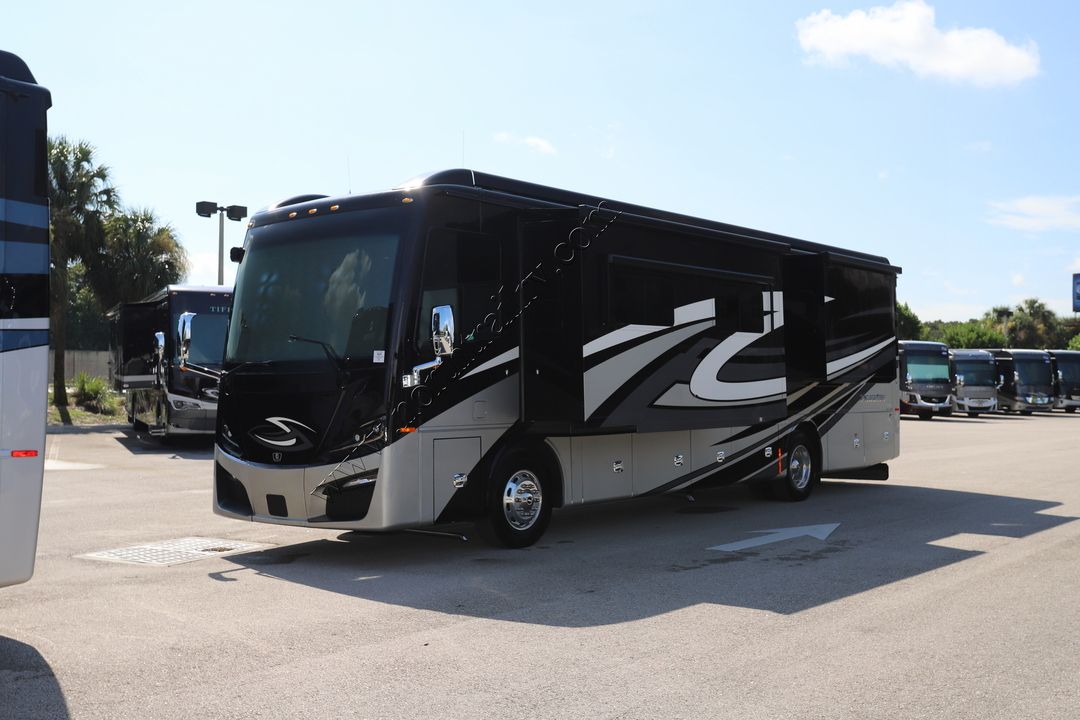 2023 Tiffin Motor Homes Phaeton 37bh 15158