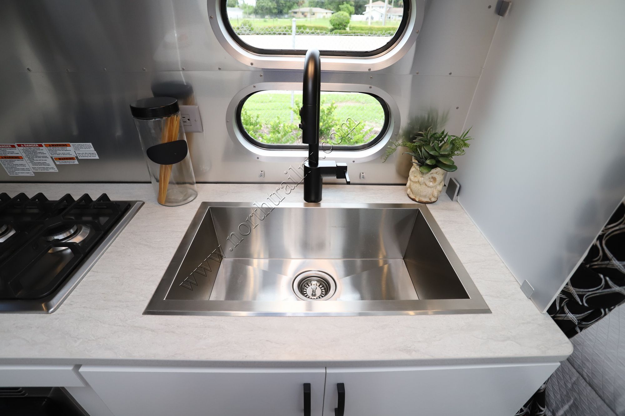 2022 Airstream Caravel 22FB Travel Trailer Used  For Sale