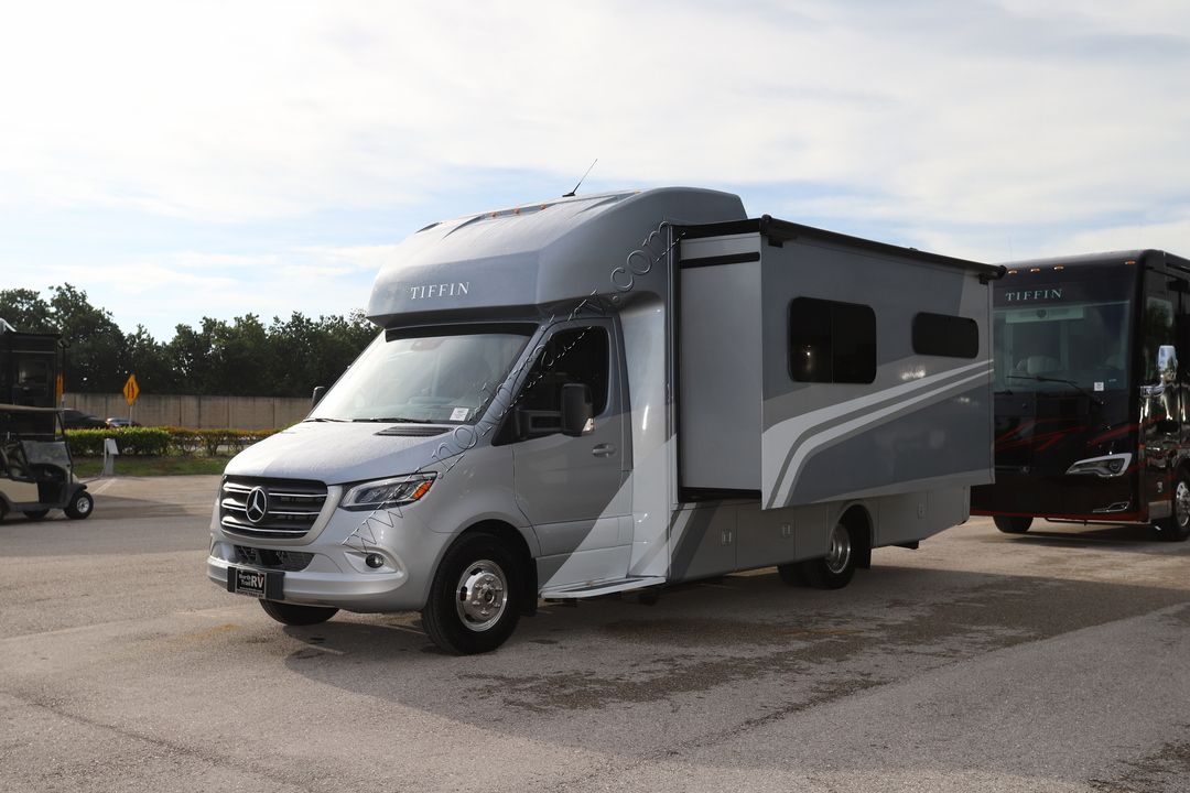 2023 Tiffin Motor Homes Wayfarer 25RW 15164