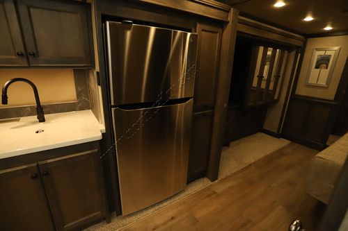 2023 Tiffin Motor Homes Allegro Red 37BA