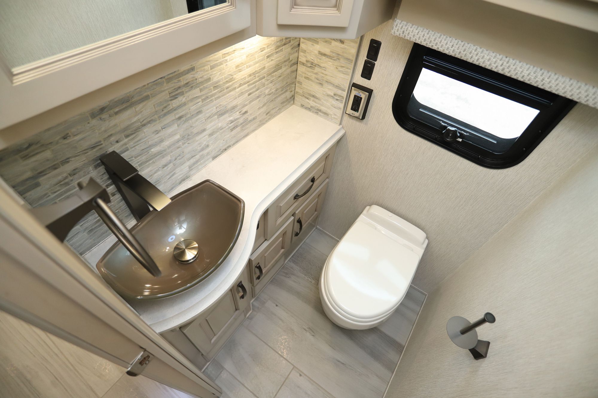 New 2023 Newmar Dutch Star 4370 Class A  For Sale