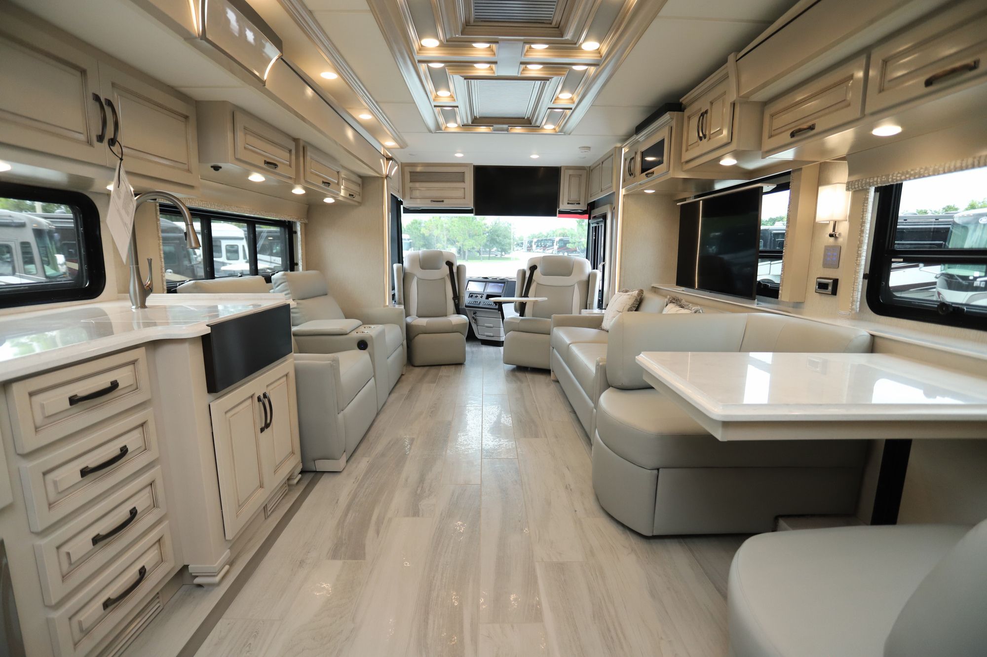 New 2023 Newmar Dutch Star 4370 Class A  For Sale