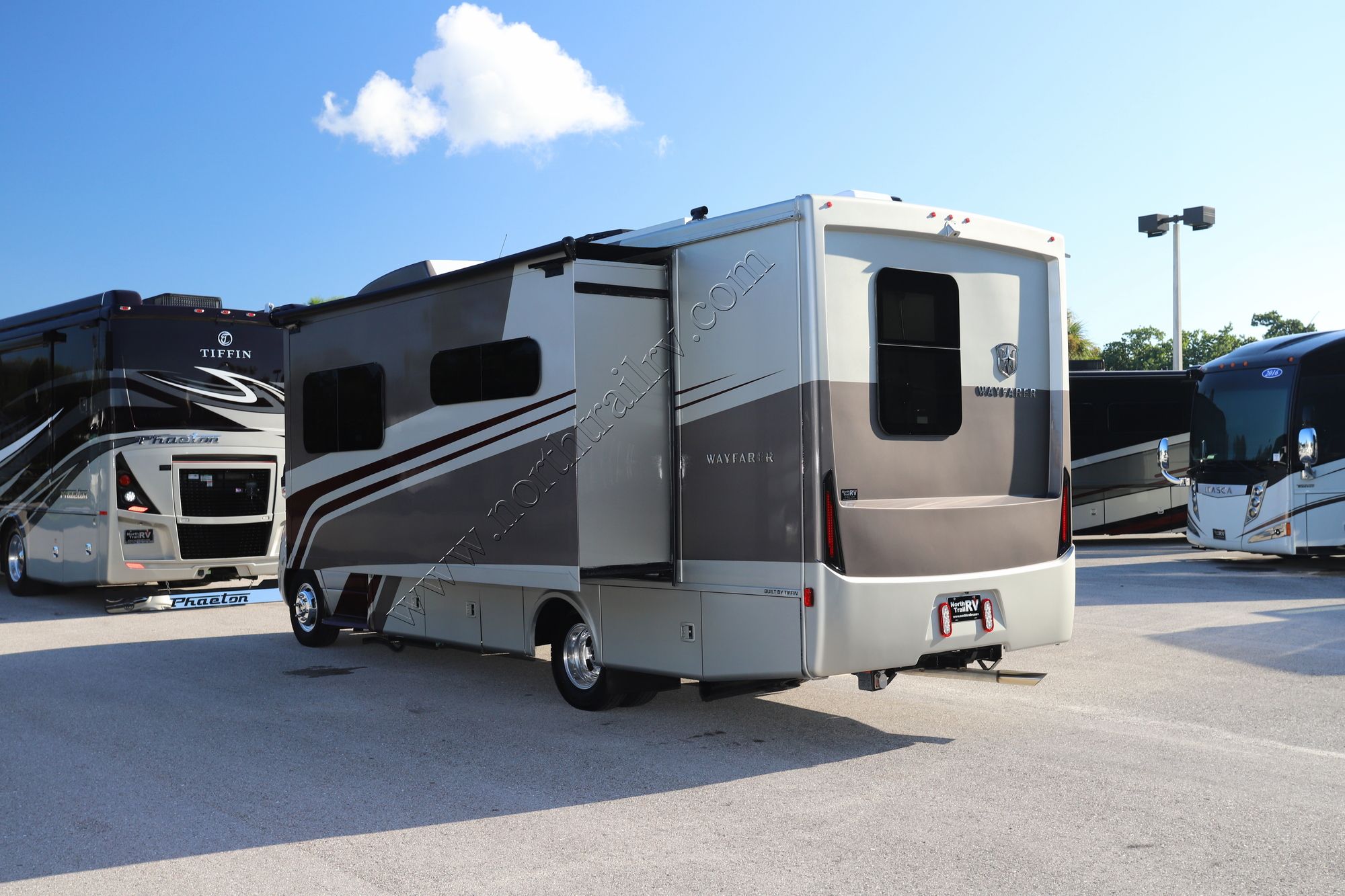 New 2023 Tiffin Motor Homes Wayfarer 25RW Class C  For Sale