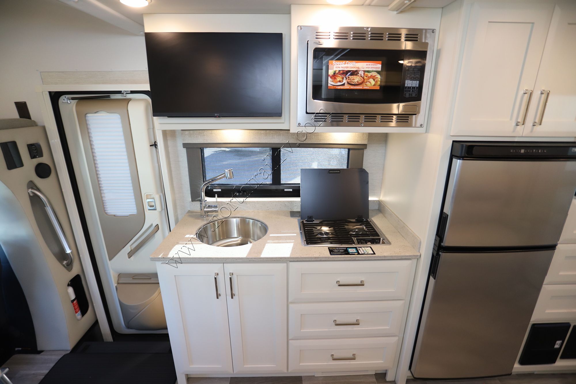 New 2023 Tiffin Motor Homes Wayfarer 25RW Class C  For Sale