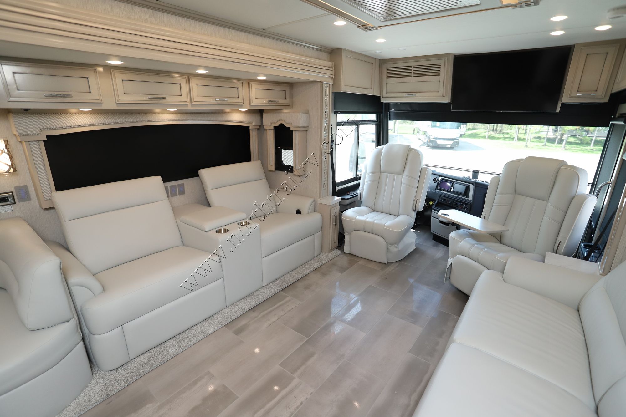 New 2023 Newmar Ventana 4369 Class A  For Sale