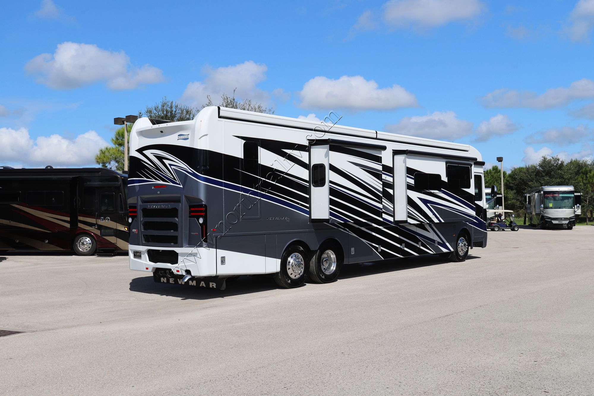 New 2023 Newmar Ventana 4369 Class A  For Sale