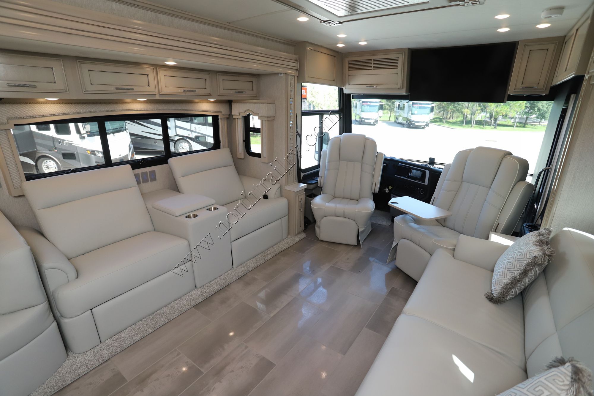 New 2023 Newmar Ventana 4369 Class A  For Sale