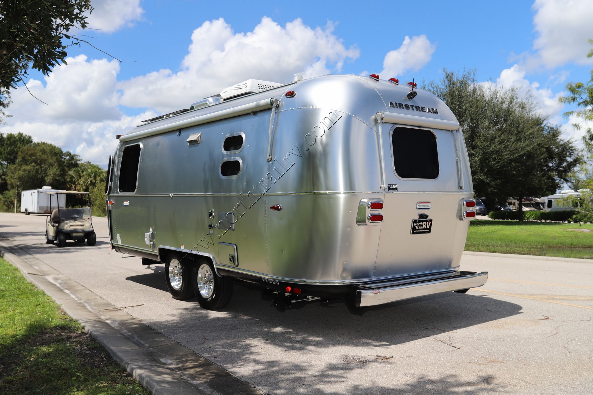 New 2023 Airstream International 23FB Travel Trailer  For Sale