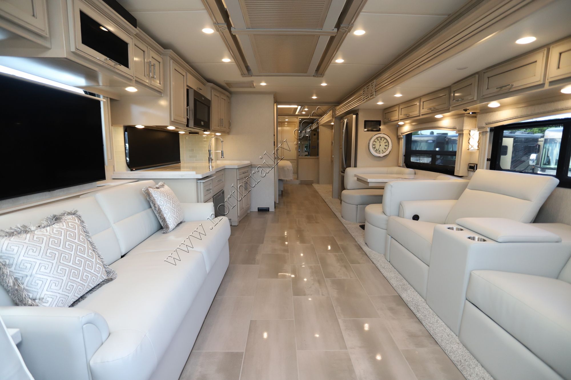 New 2023 Newmar Ventana 4369 Class A  For Sale