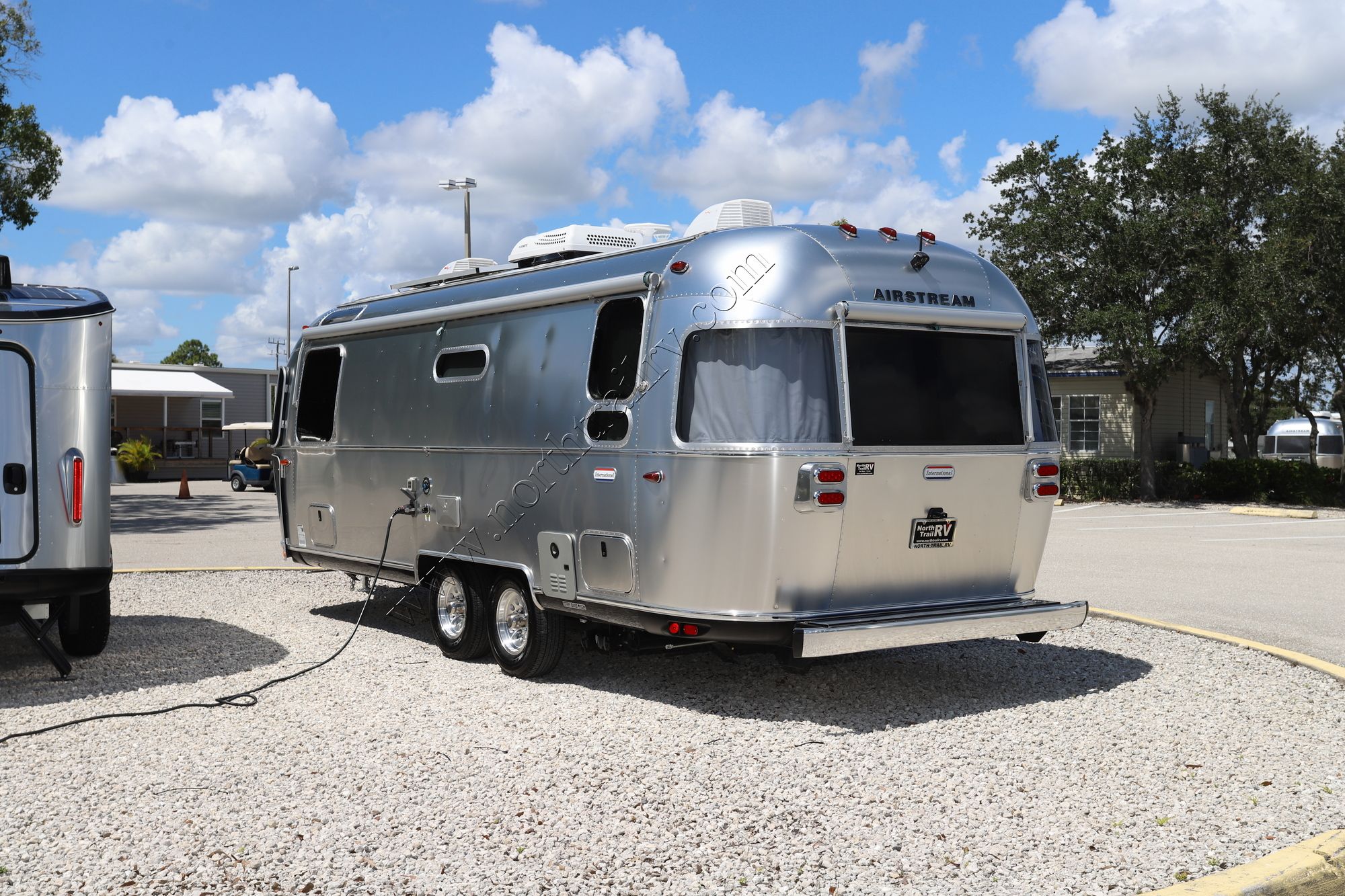 2022 Airstream International 25RB Travel Trailer Used  For Sale