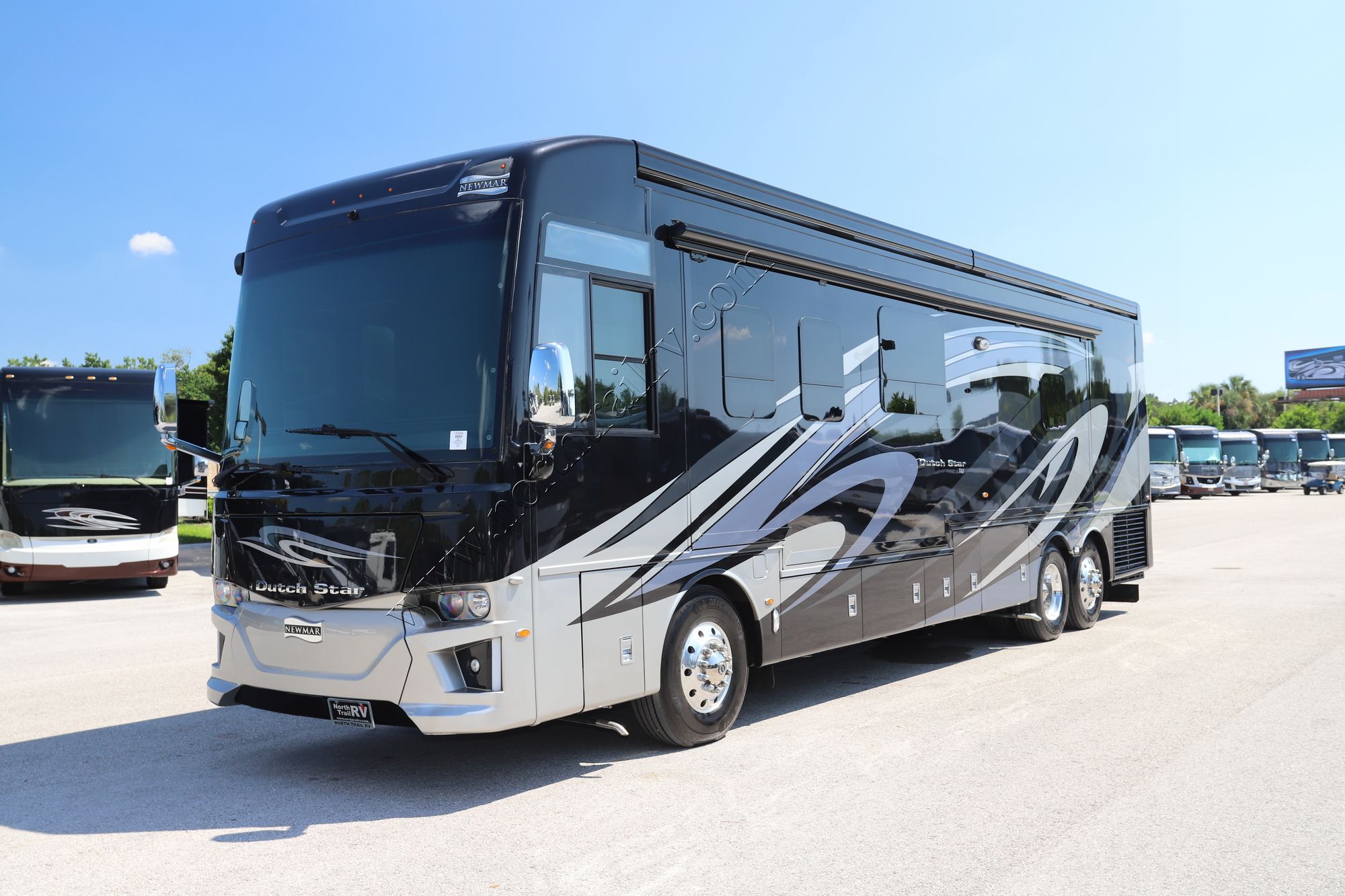 Used 2019 Newmar Dutch Star 4018 Class A  For Sale