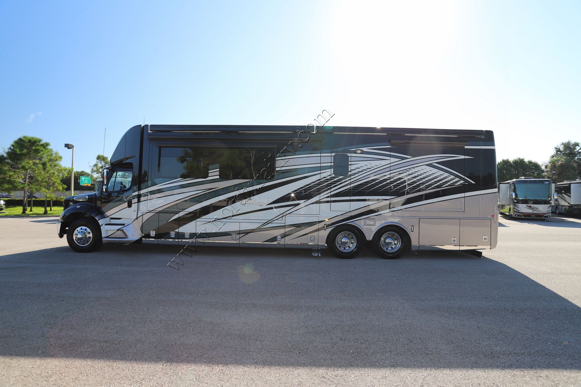 New 2022 Newmar Supreme Aire 4575 Super C  For Sale