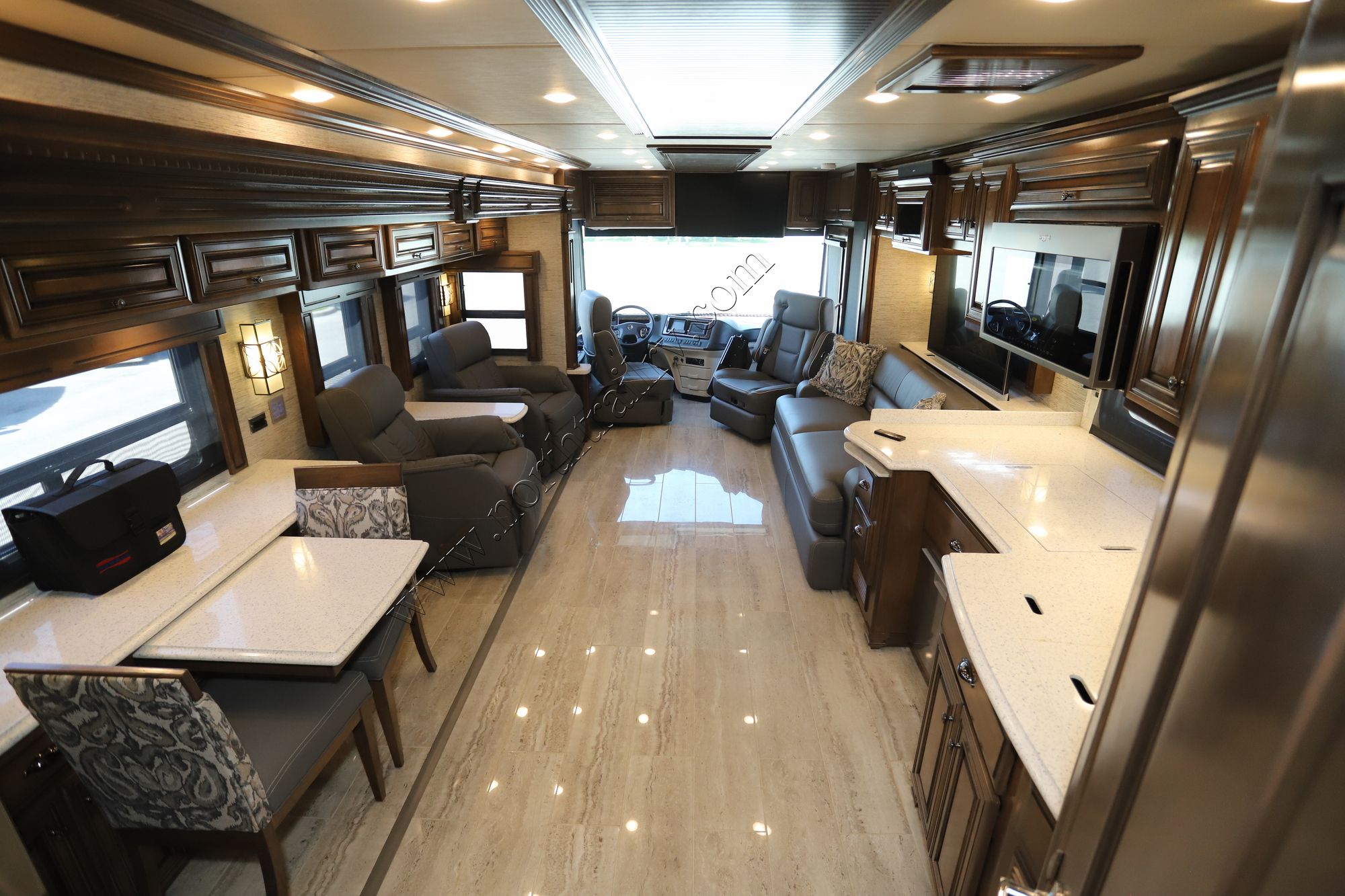 Used 2019 Newmar Dutch Star 4018 Class A  For Sale