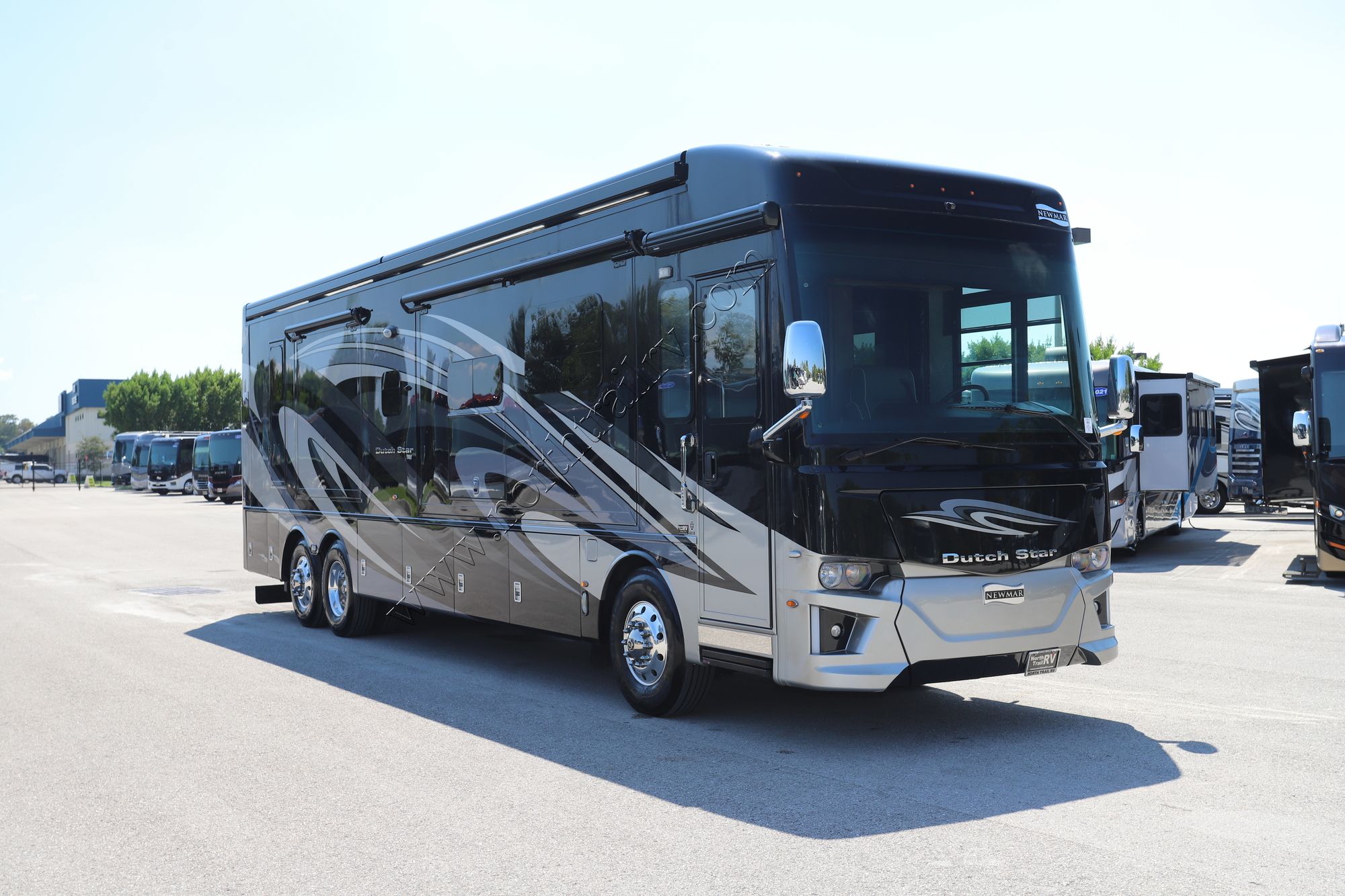 Used 2019 Newmar Dutch Star 4018 Class A  For Sale