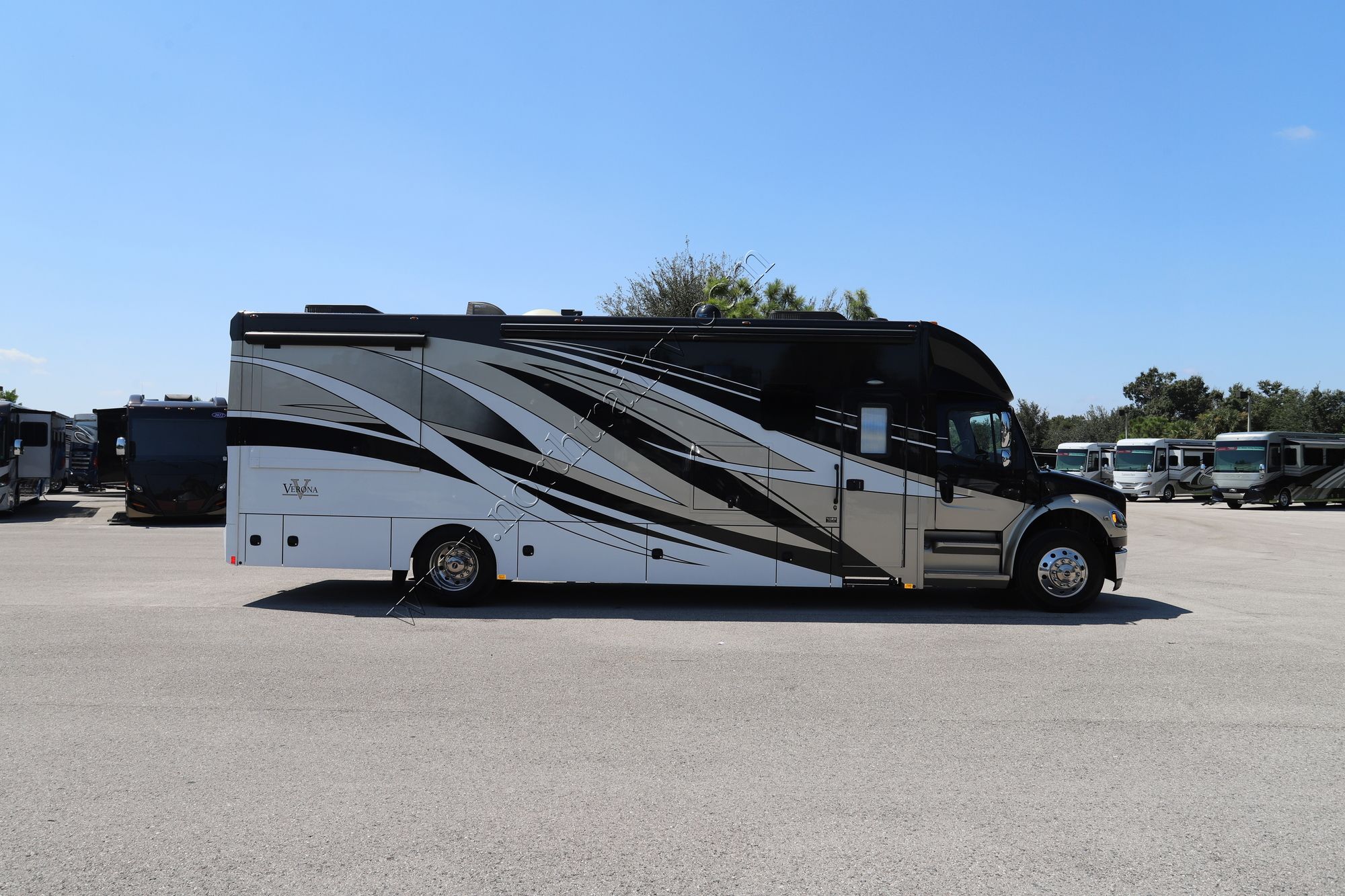 Used 2020 Renegade Rv Verona 36VSB Super C  For Sale