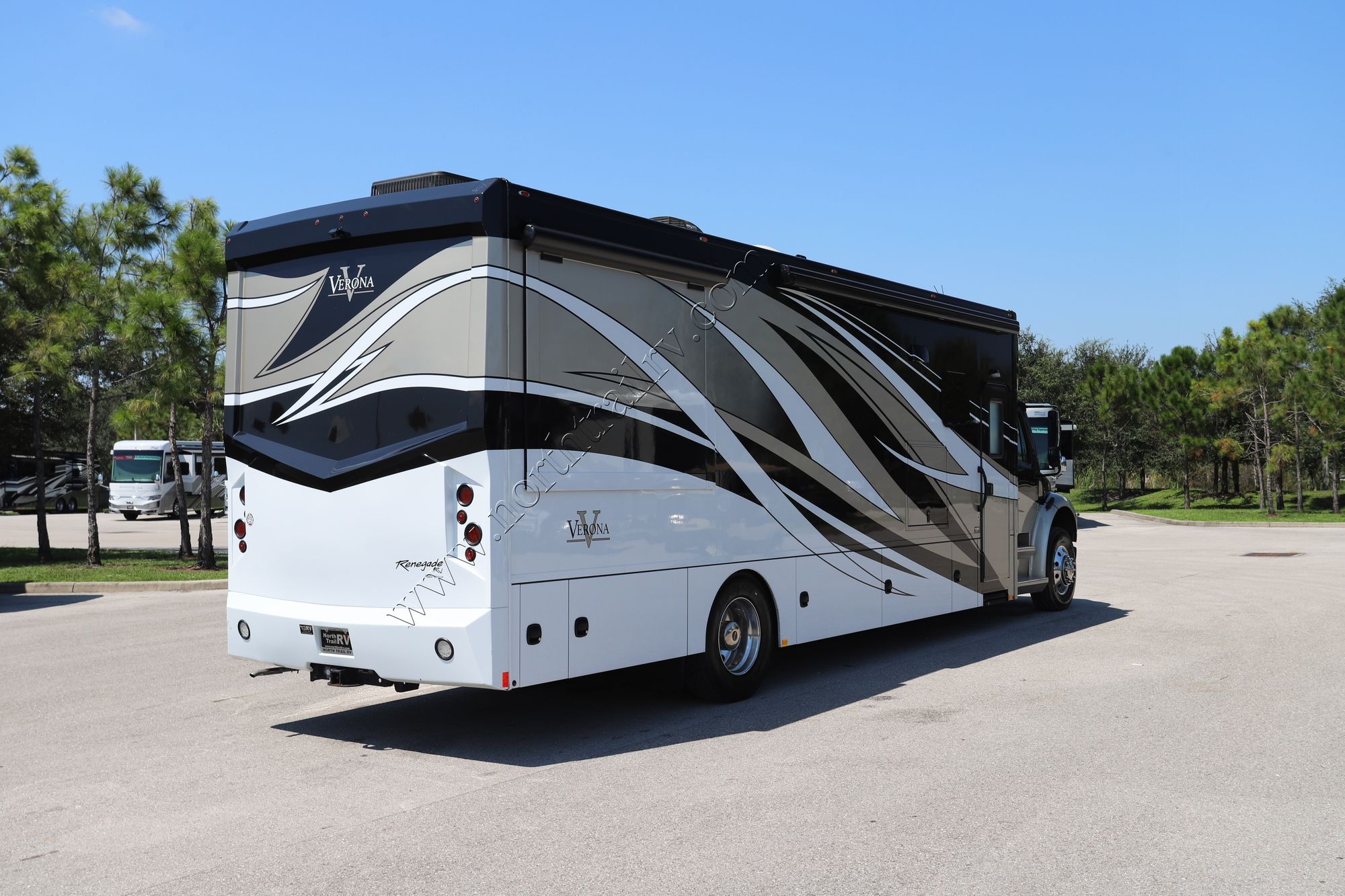 Used 2020 Renegade Rv Verona 36VSB Super C  For Sale