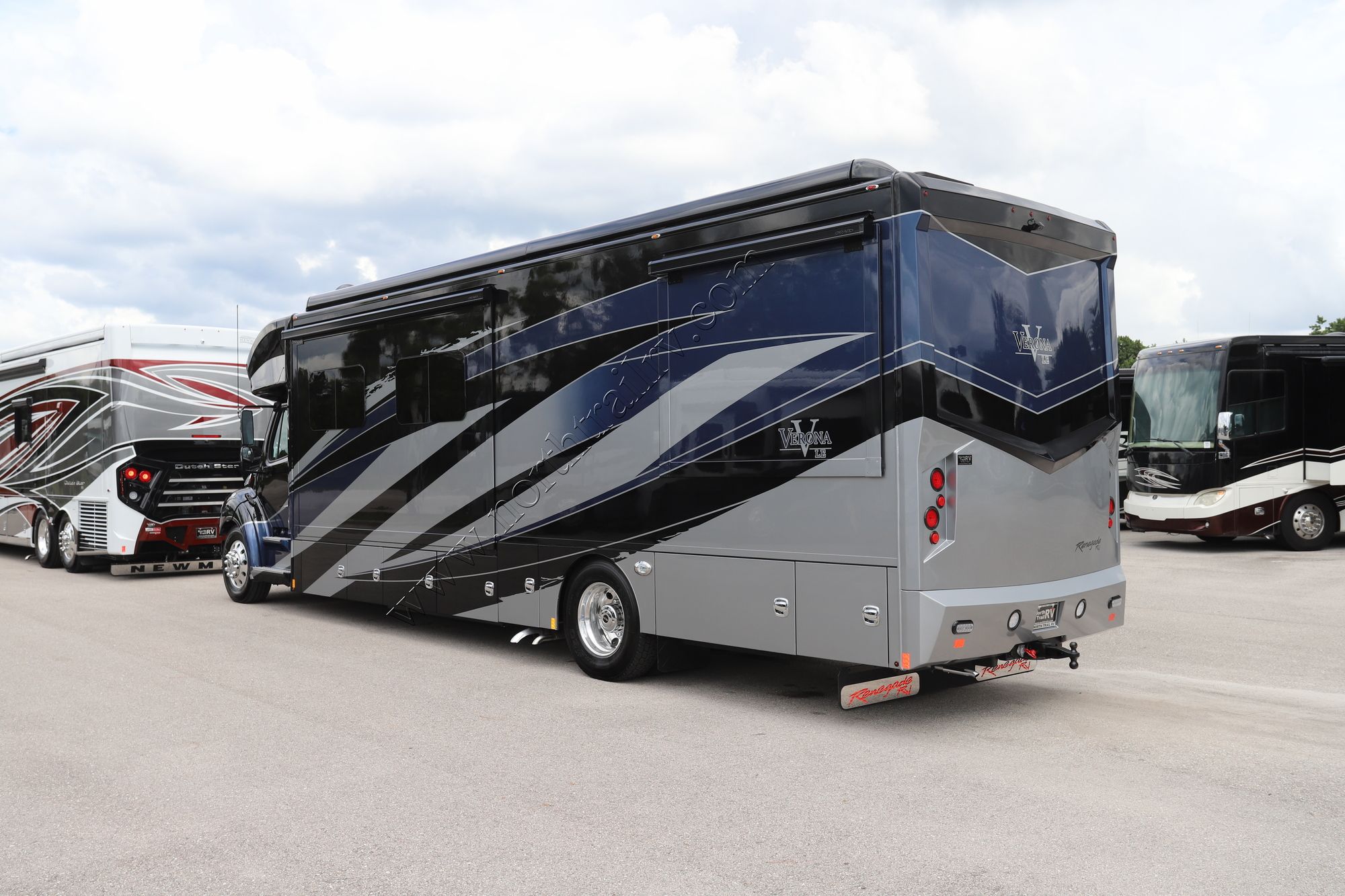 New 2023 Renegade Rv Verona Le 38LDG Super C  For Sale