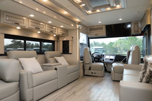 2023 Newmar Dutch Star 4369 Class A