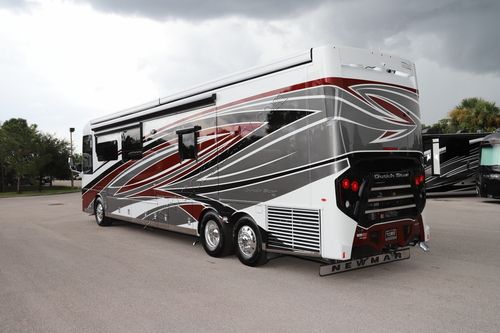 2023 Newmar Dutch Star 4369 Class A
