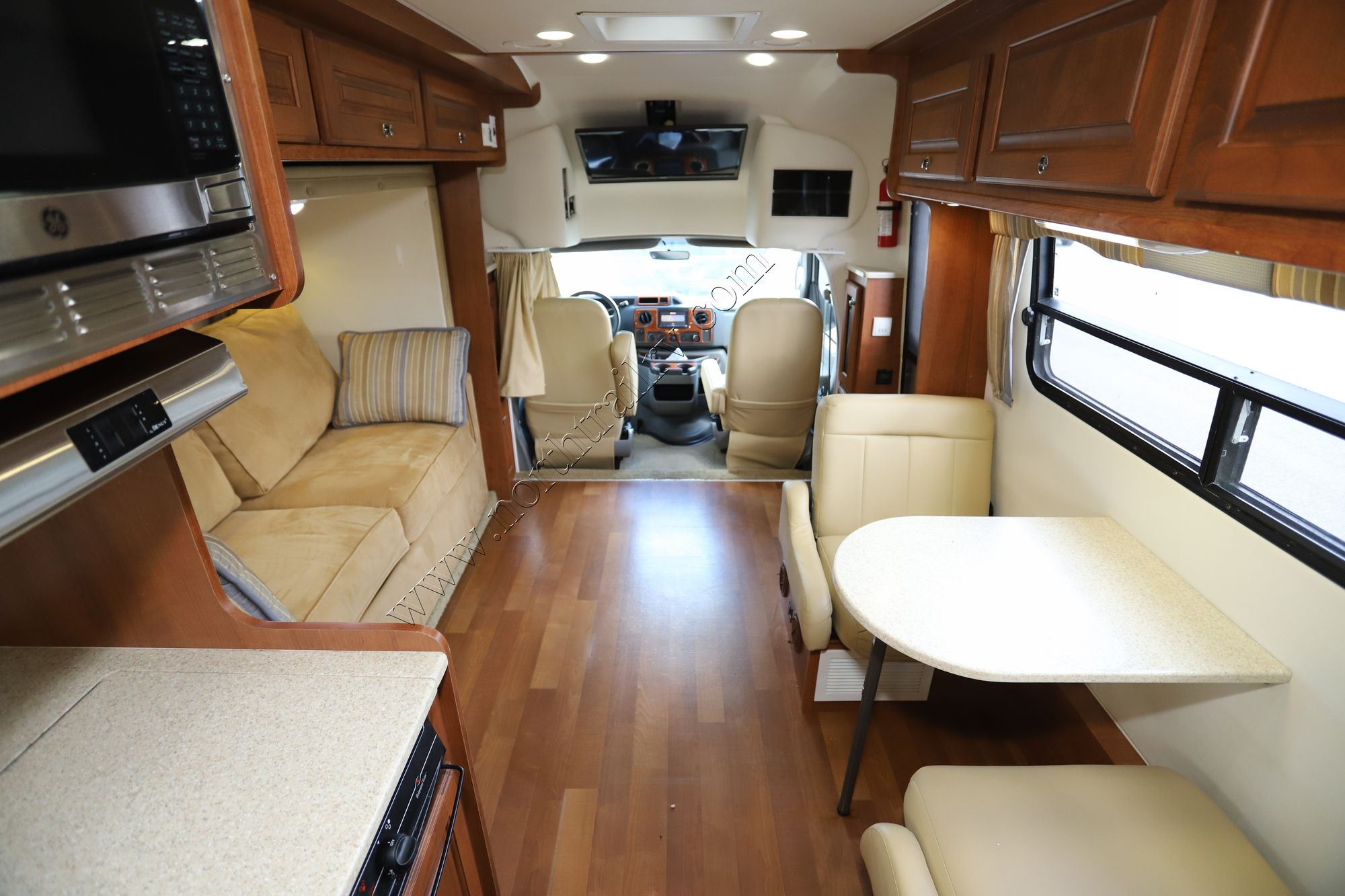 Used 2013 Coach House Platinum 261XL Class C  For Sale