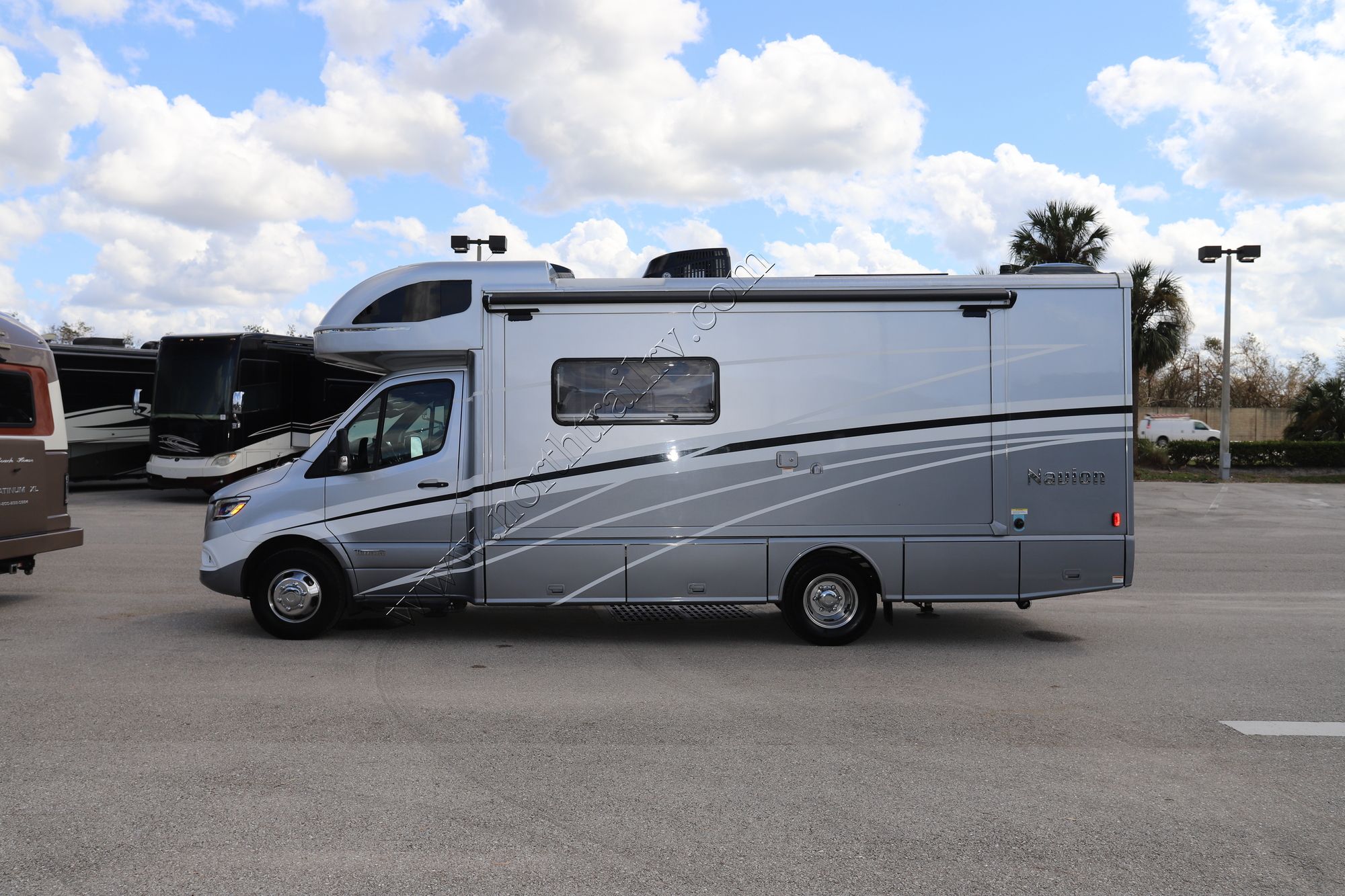 Used 2021 Winnebago Navion 24D Class C  For Sale