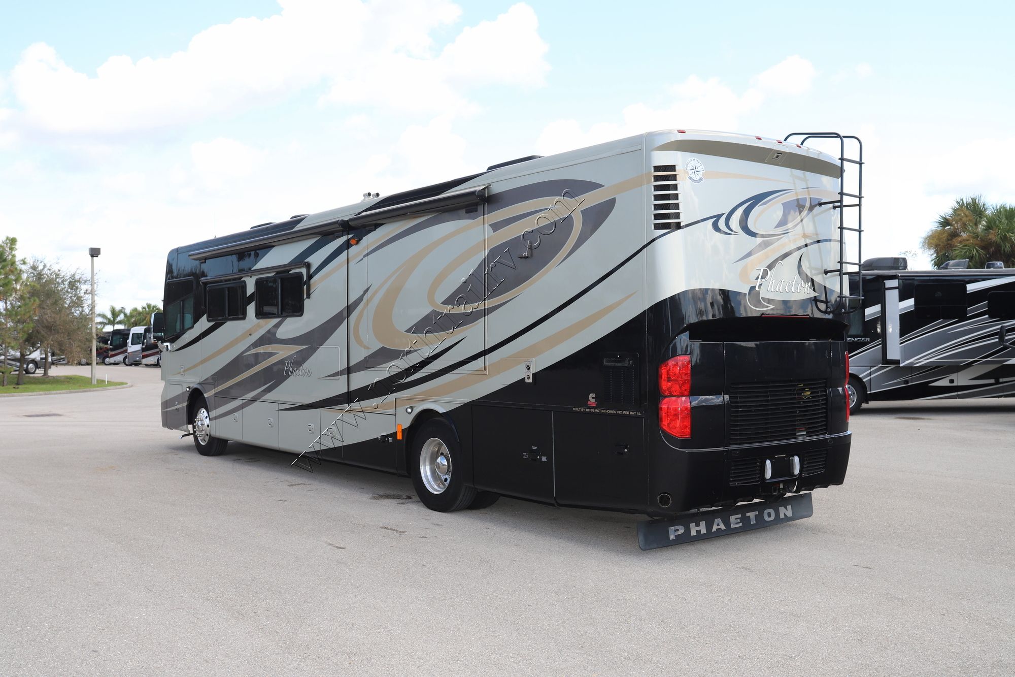 Used 2012 Tiffin Motor Homes Phaeton 40QBH Class A  For Sale