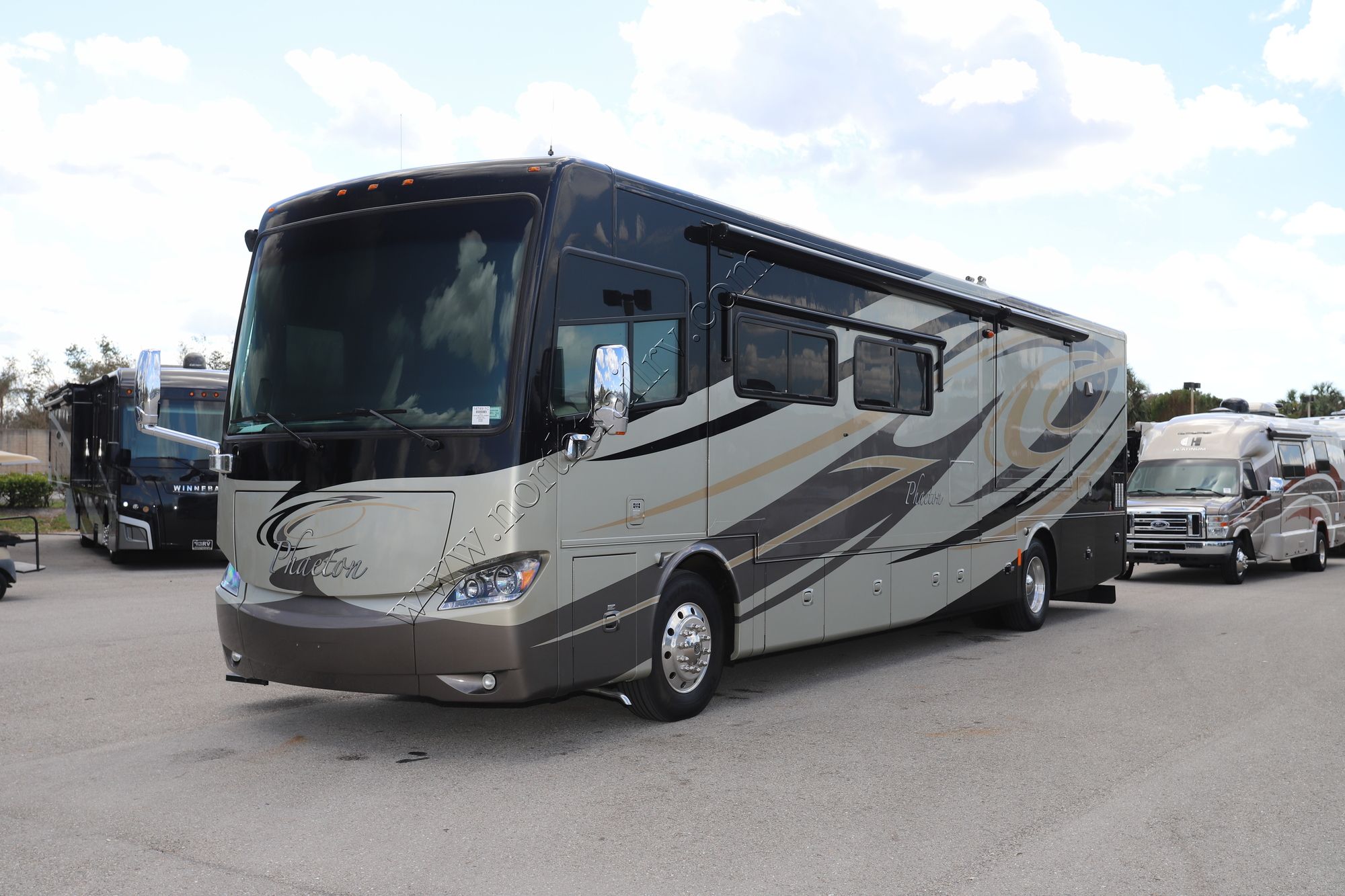 Used 2012 Tiffin Motor Homes Phaeton 40QBH Class A  For Sale