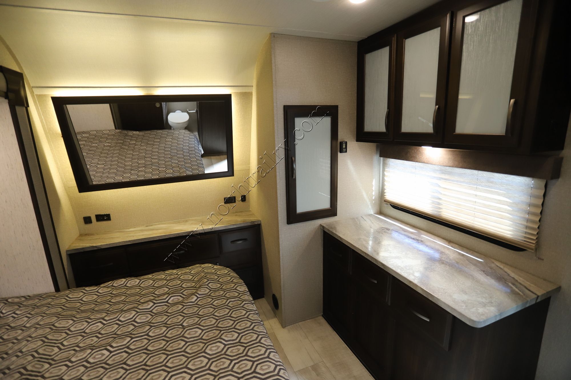 Used 2019 Grand Design Momentum 25G Travel Trailer  For Sale