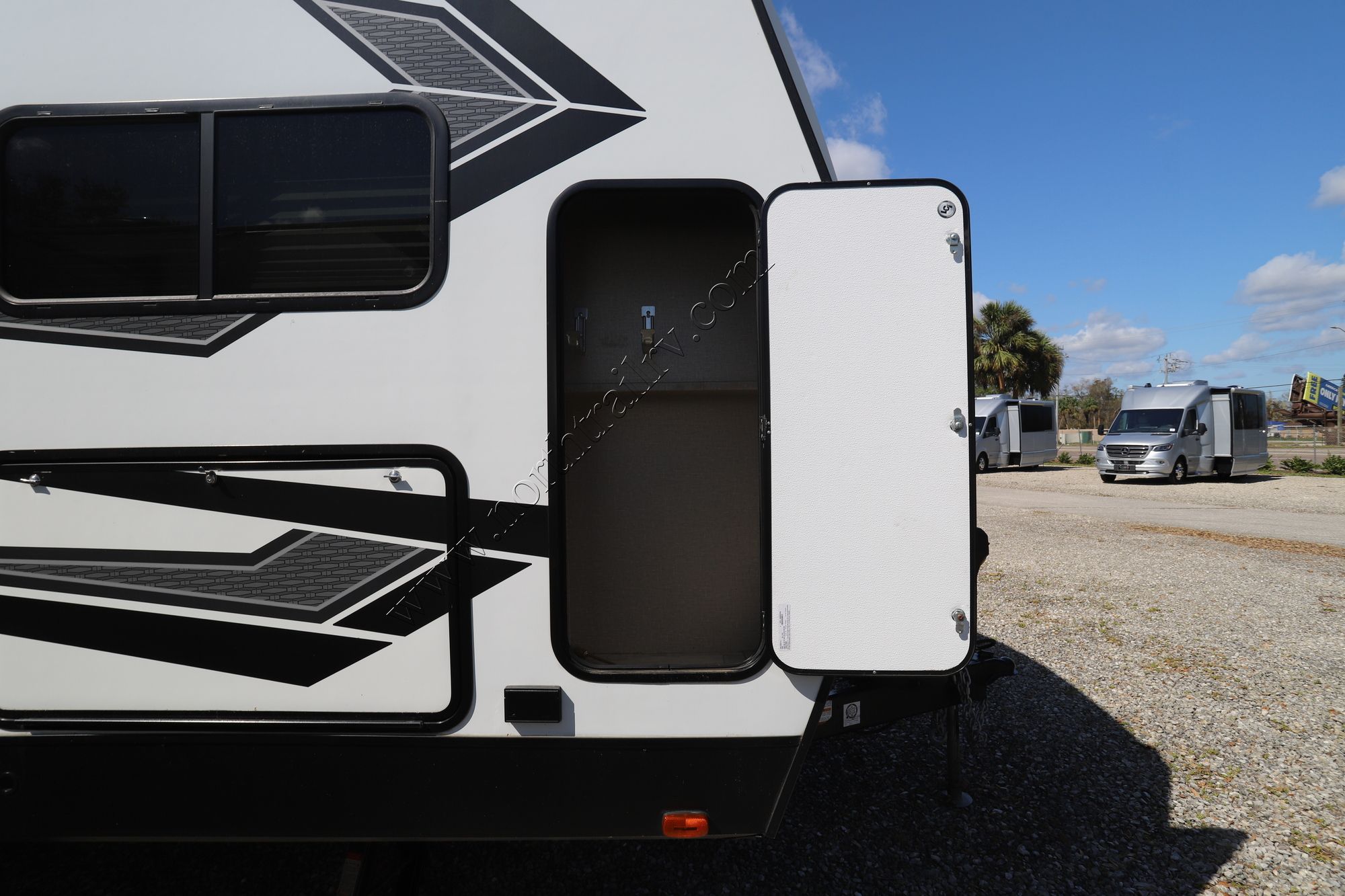 Used 2019 Grand Design Momentum 25G Travel Trailer  For Sale