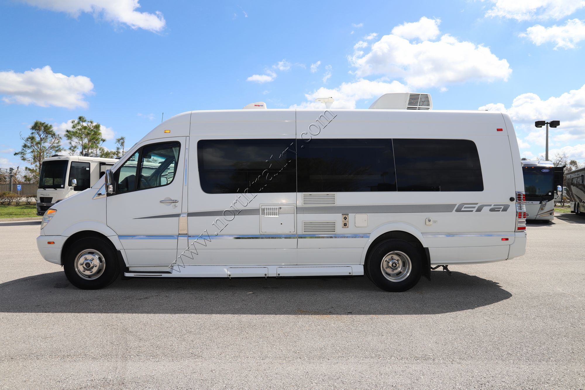 Used 2014 Winnebago Era 170X Class B  For Sale