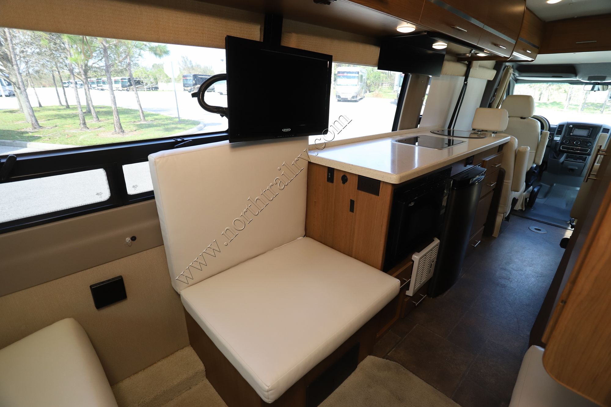 Used 2014 Winnebago Era 170X Class B  For Sale