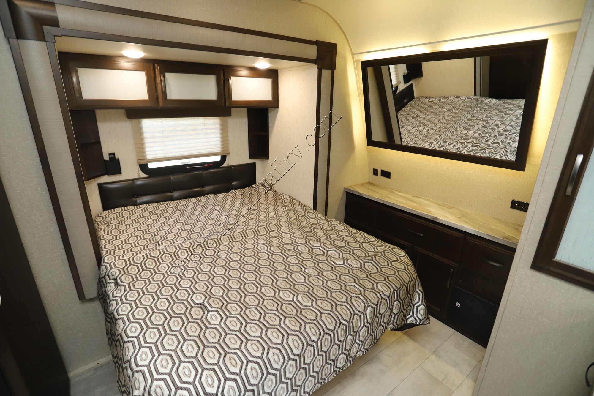 Used 2019 Grand Design Momentum 25G Travel Trailer  For Sale