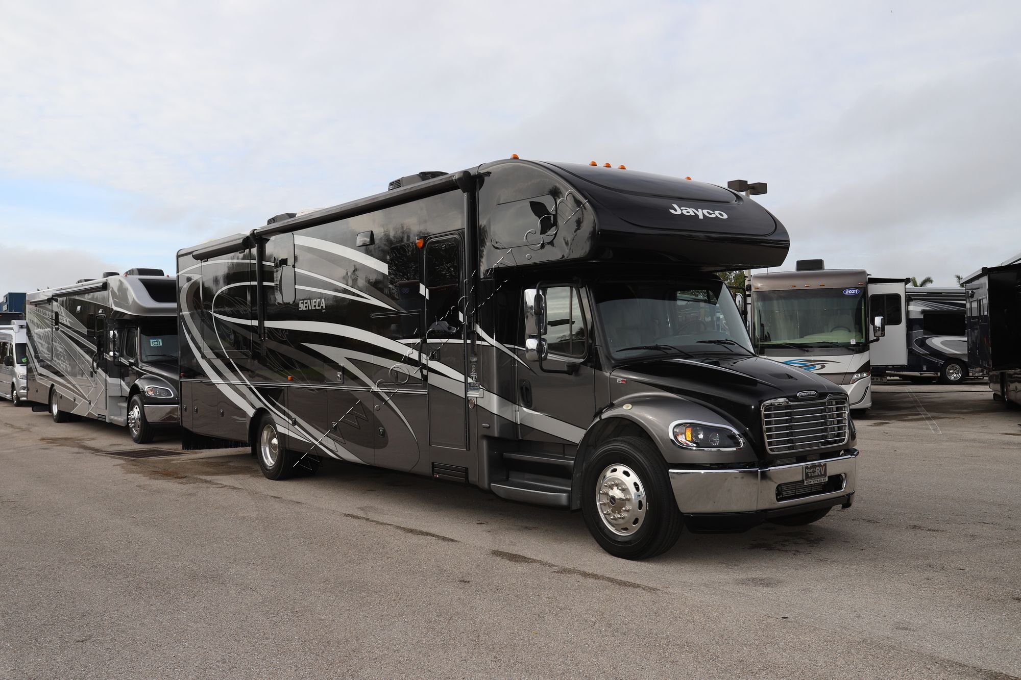 Used 2019 Jayco Seneca 37K Super C  For Sale