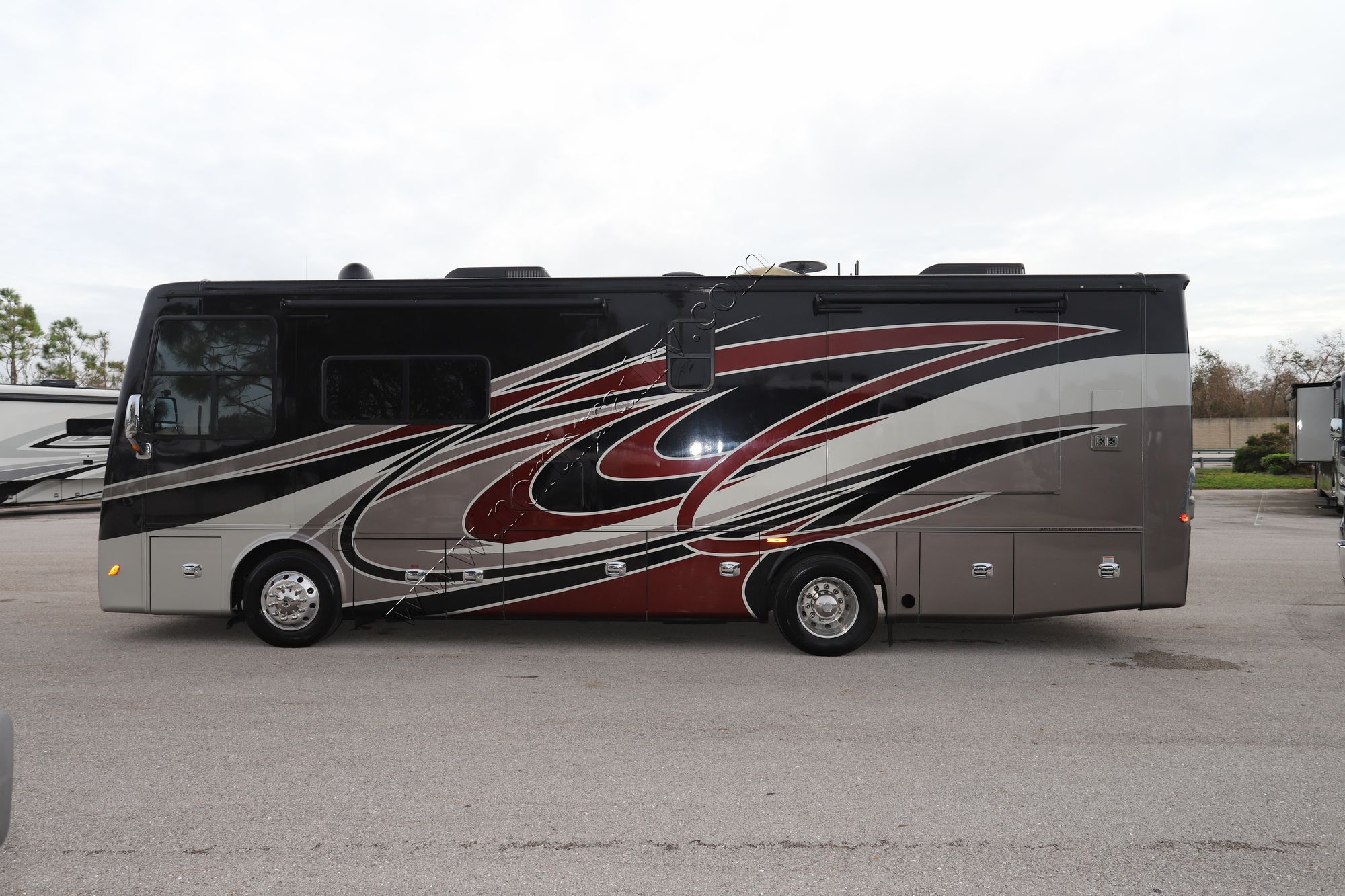 Used 2018 Tiffin Motor Homes Breeze 31BR Class A  For Sale