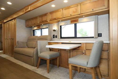 2023 Tiffin Motor Homes Allegro 36UA