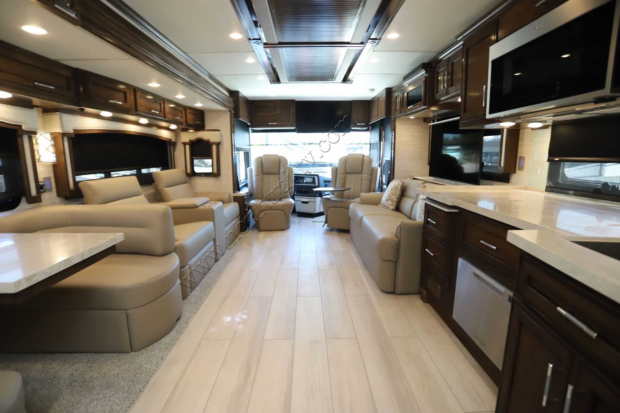 New 2023 Newmar Ventana 4369 Class A  For Sale