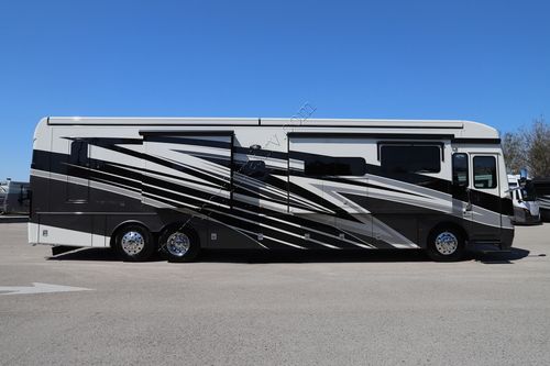 2023 Newmar Ventana 4369