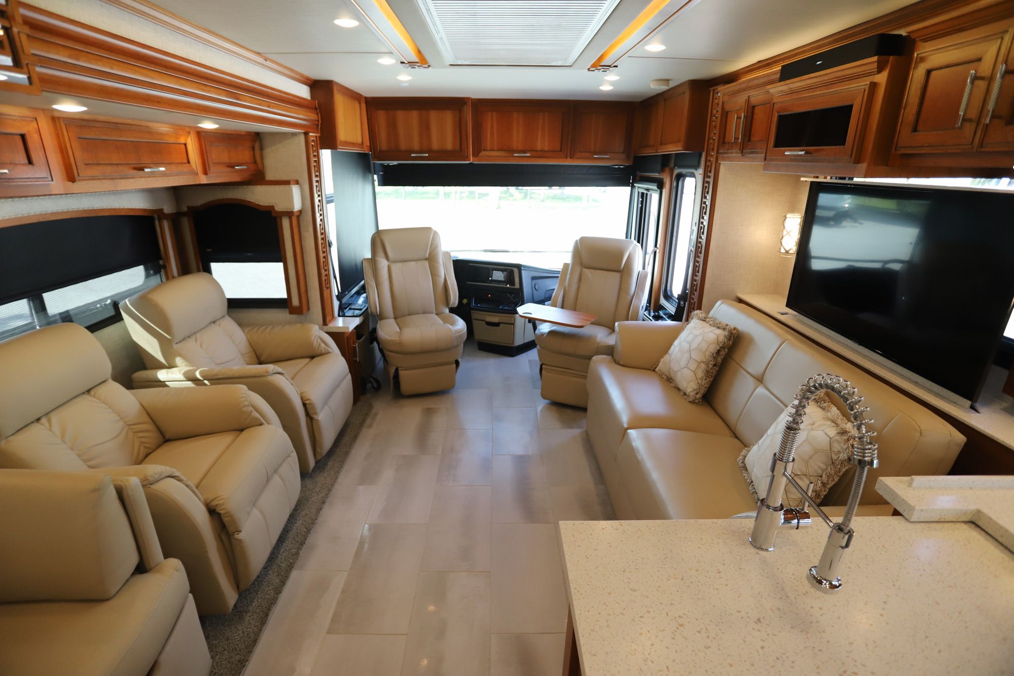 Used 2020 Newmar Ventana 3717 Class A  For Sale