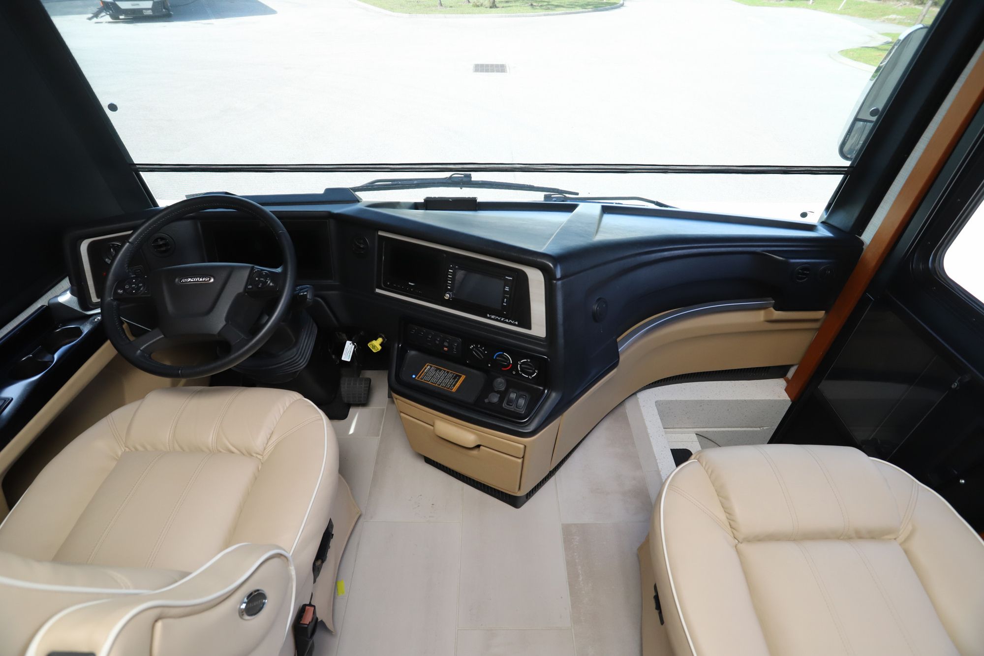 Used 2020 Newmar Ventana 3717 Class A  For Sale