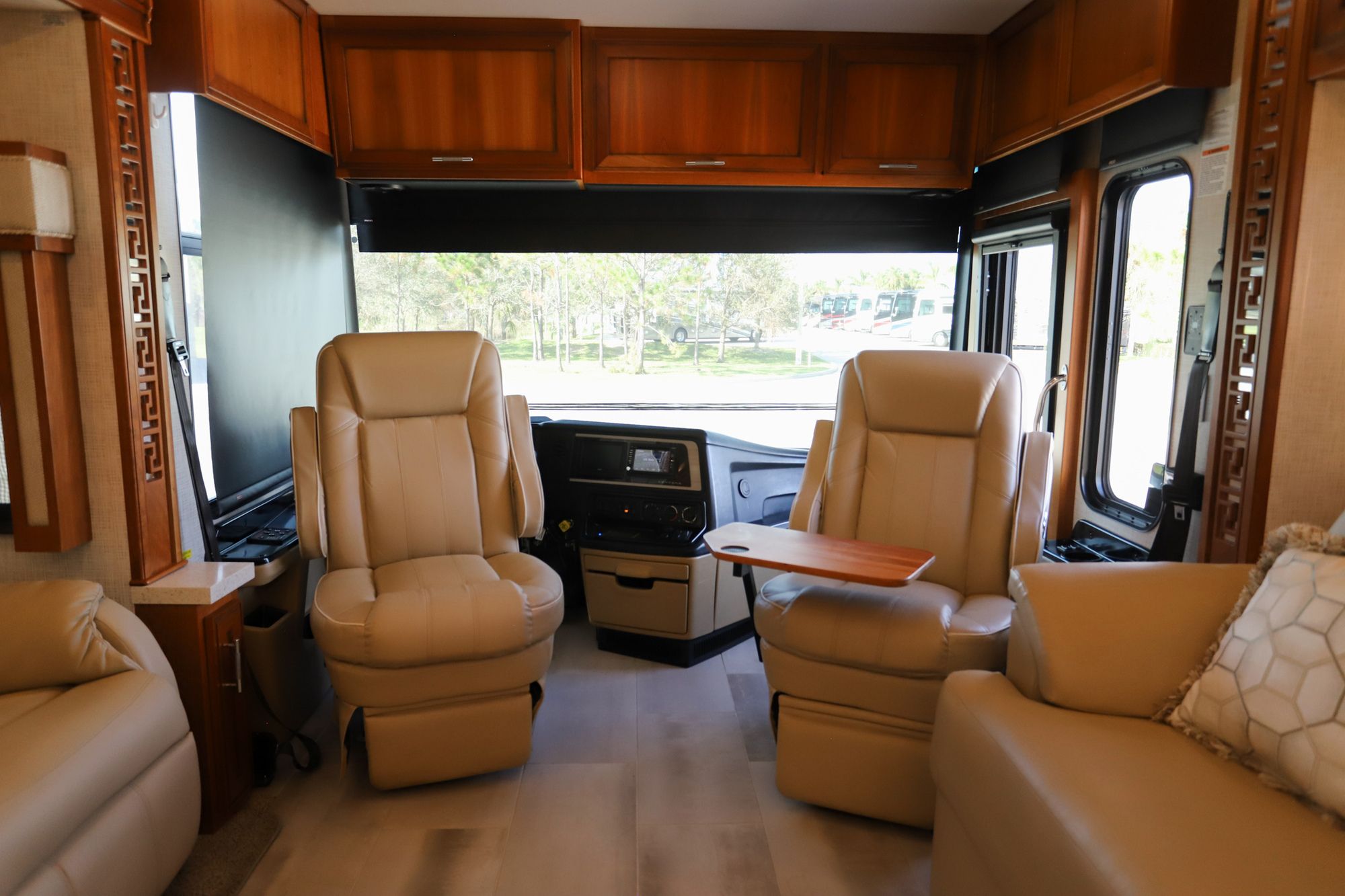 Used 2020 Newmar Ventana 3717 Class A  For Sale