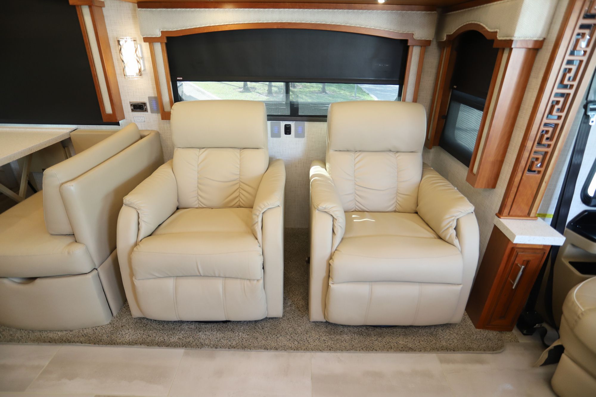 Used 2020 Newmar Ventana 3717 Class A  For Sale