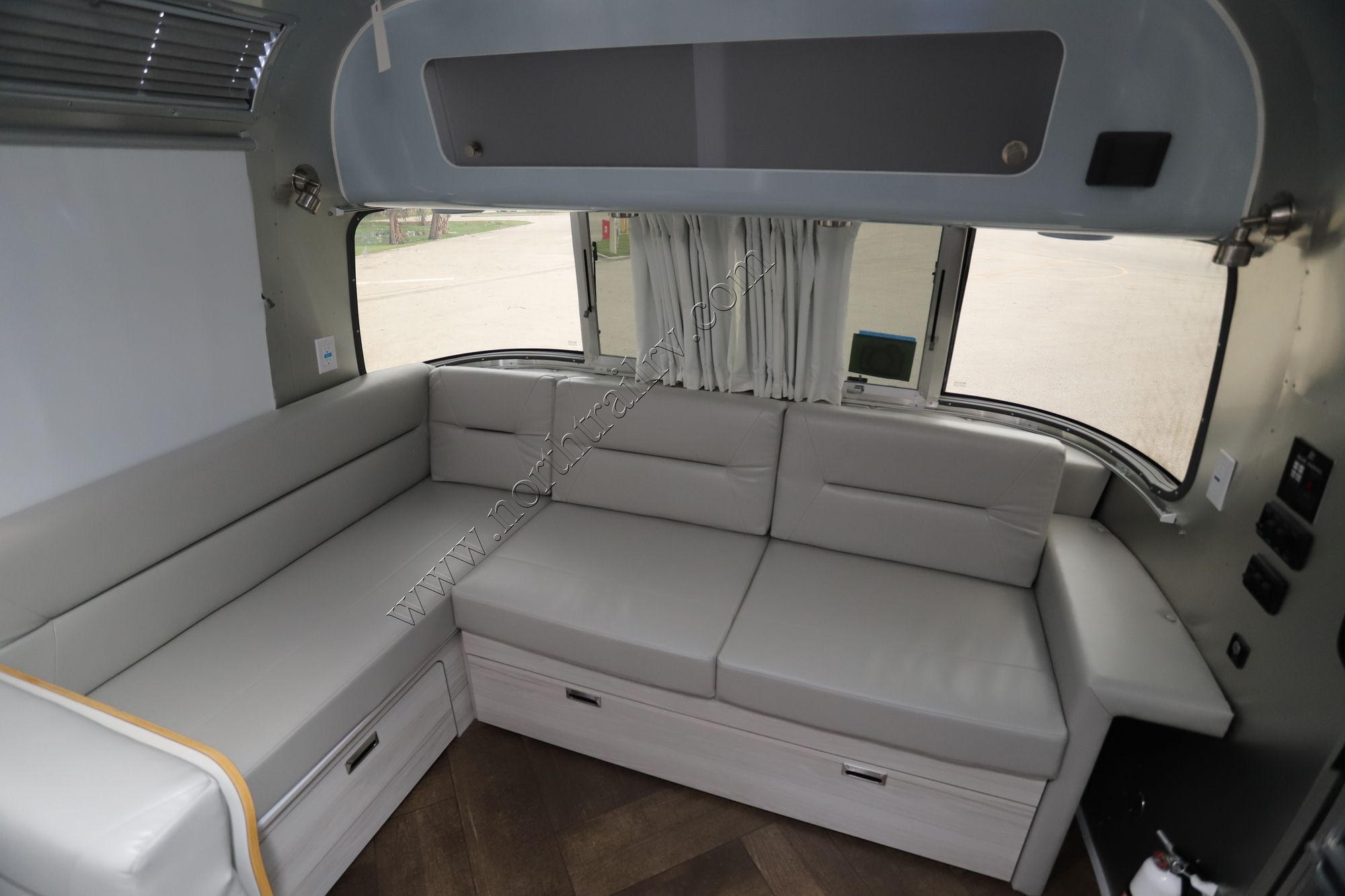 New 2023 Airstream International 30RB Travel Trailer  For Sale