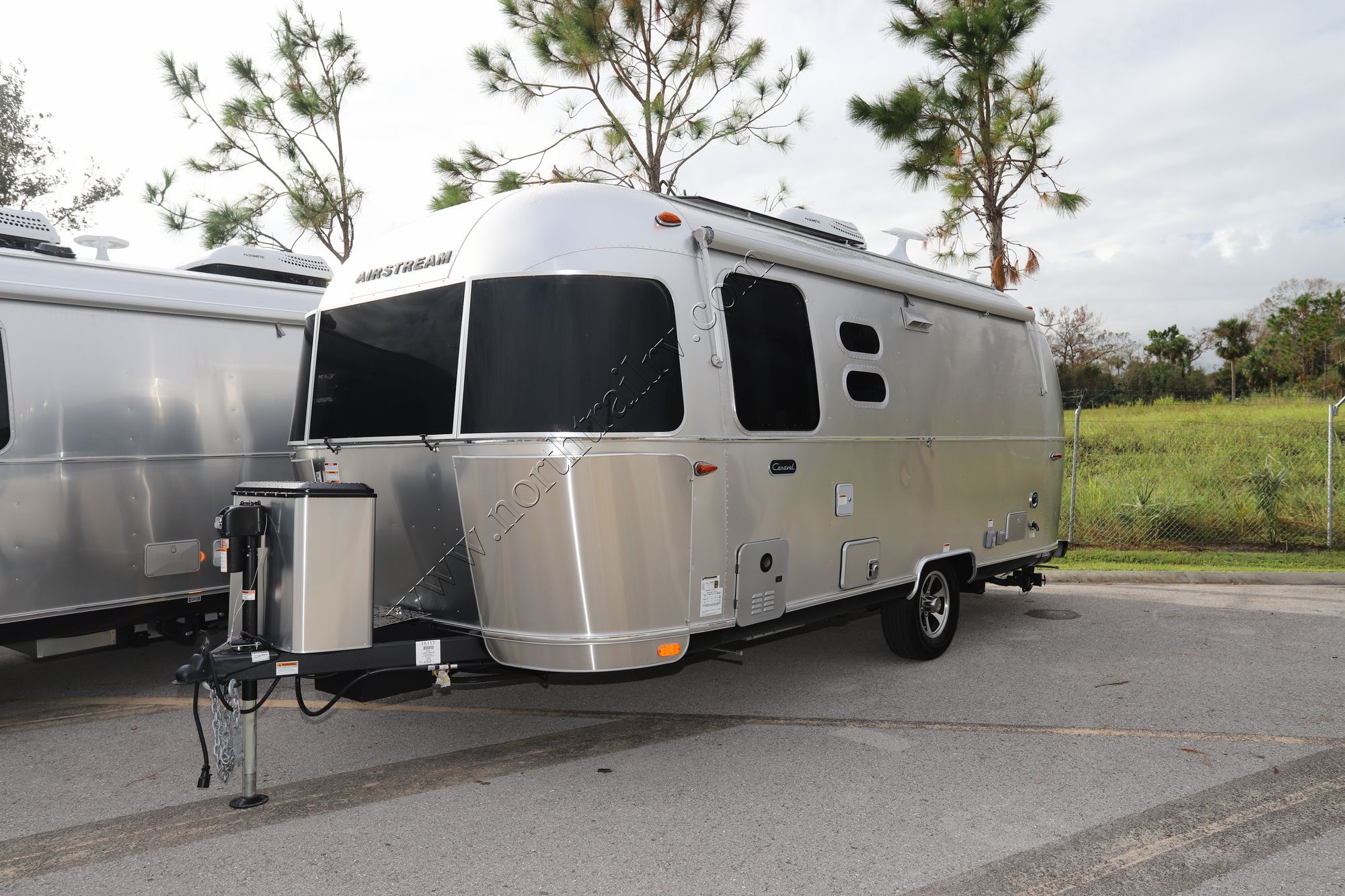 2023 Airstream Caravel 22FB Travel Trailer New  For Sale