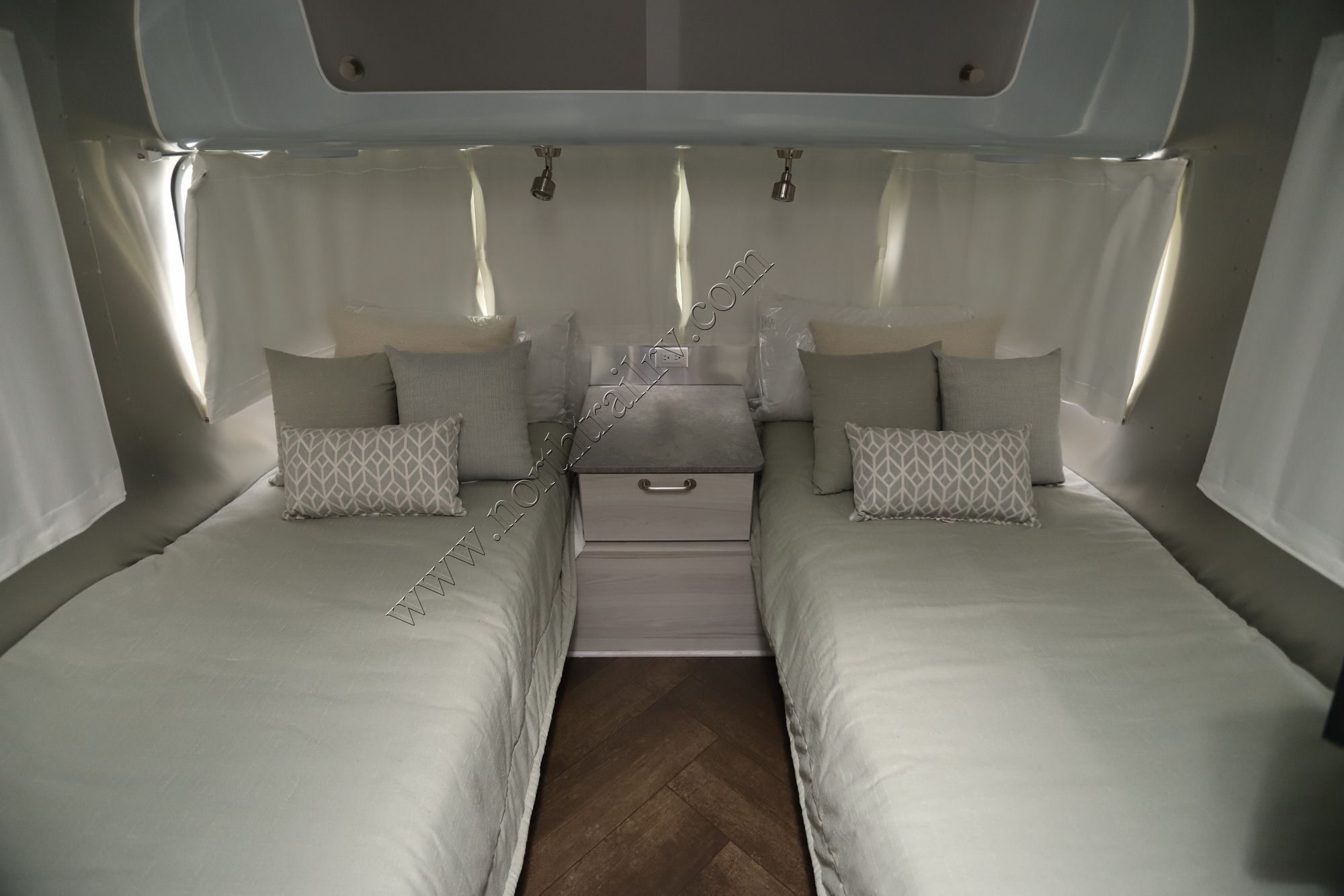 New 2023 Airstream International 30RB Travel Trailer  For Sale