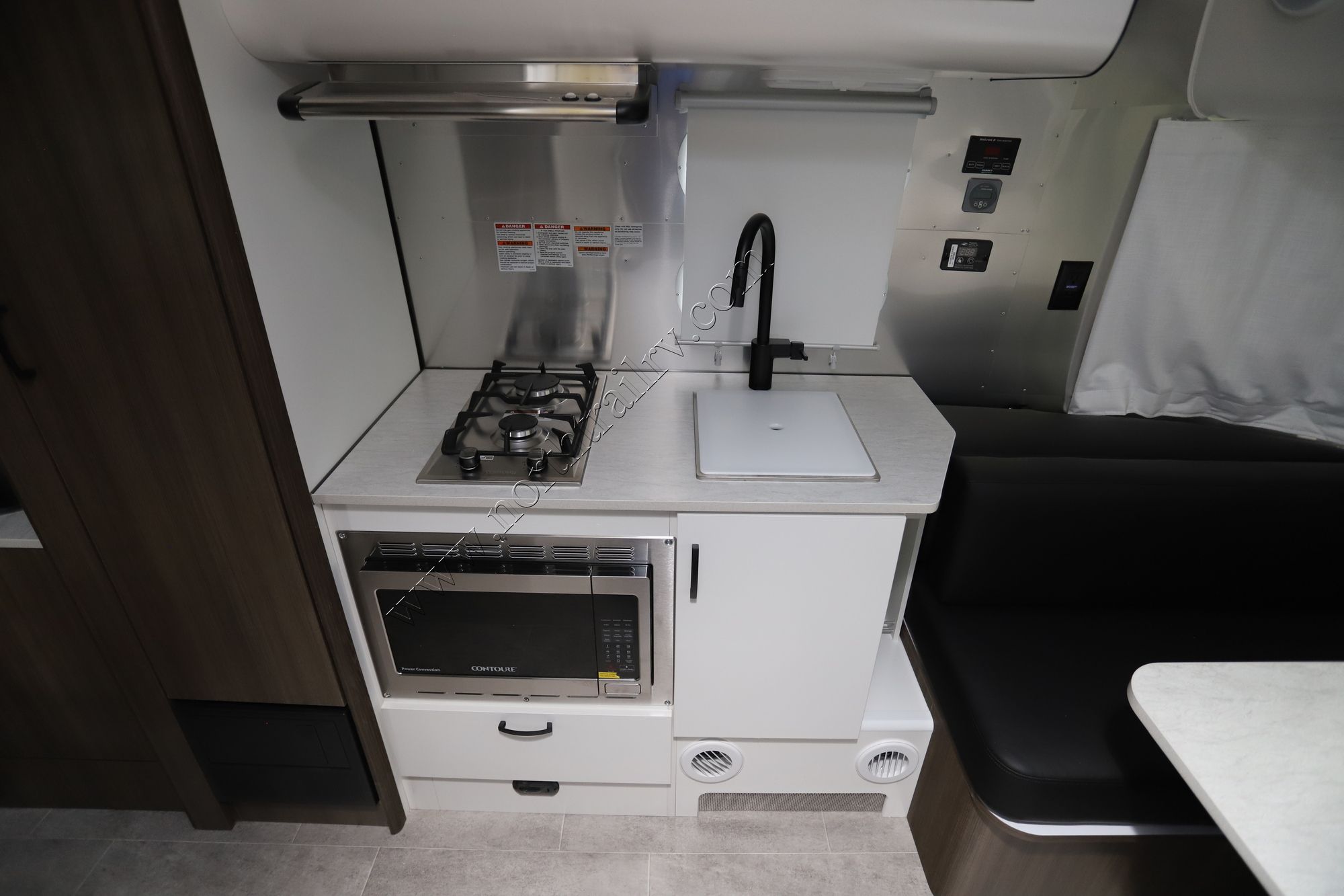 New 2023 Airstream Caravel 19CB Travel Trailer  For Sale