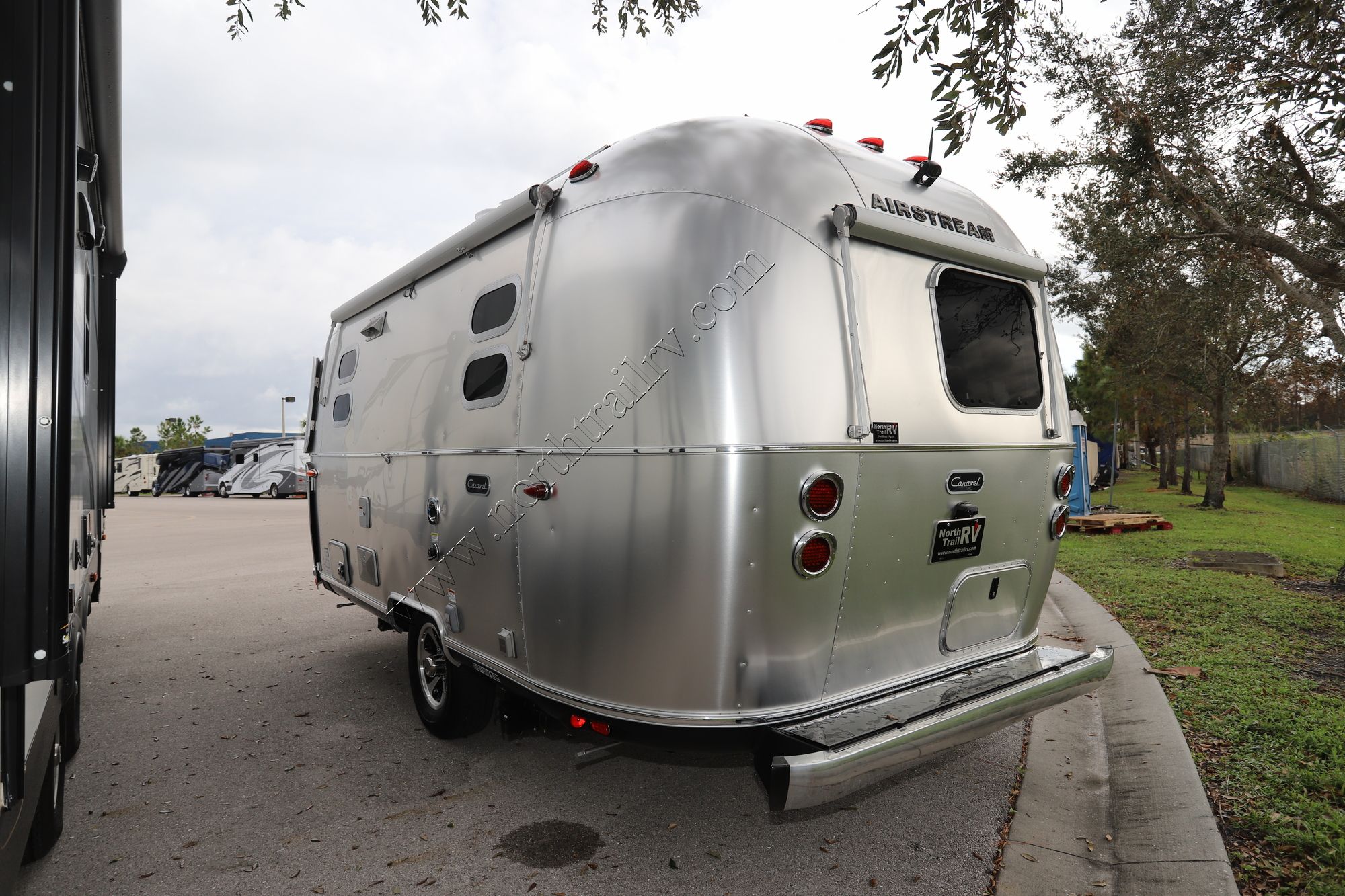 New 2023 Airstream Caravel 19CB Travel Trailer  For Sale