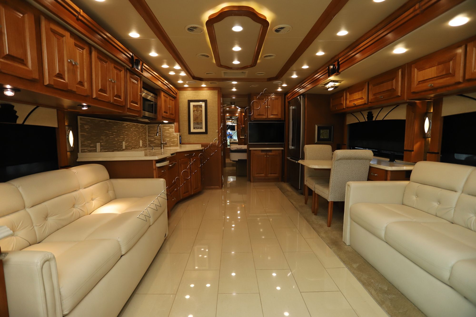 Used 2015 Tiffin Motor Homes Phaeton 40QBH Class A  For Sale