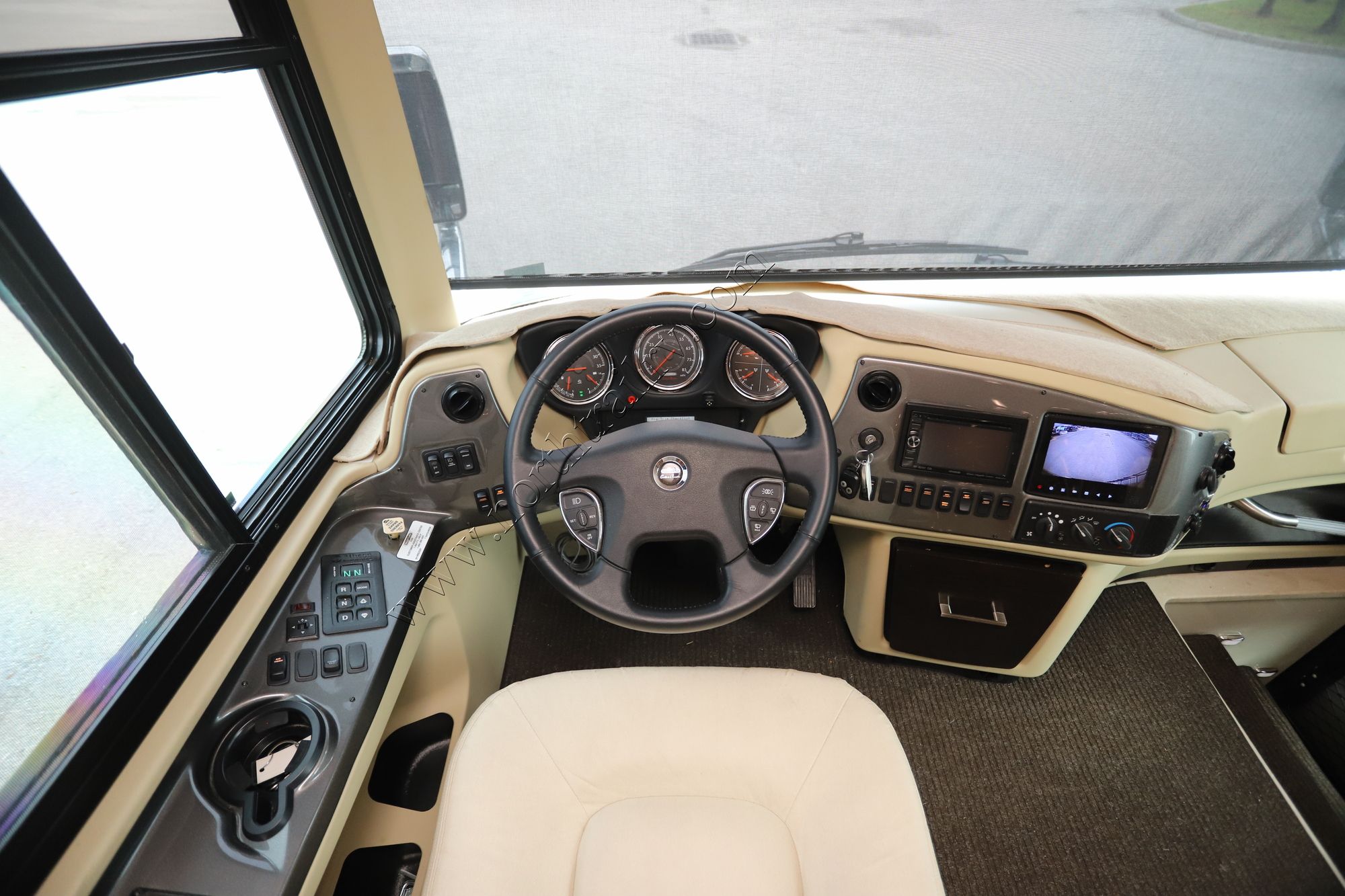 Used 2015 Tiffin Motor Homes Phaeton 40QBH Class A  For Sale