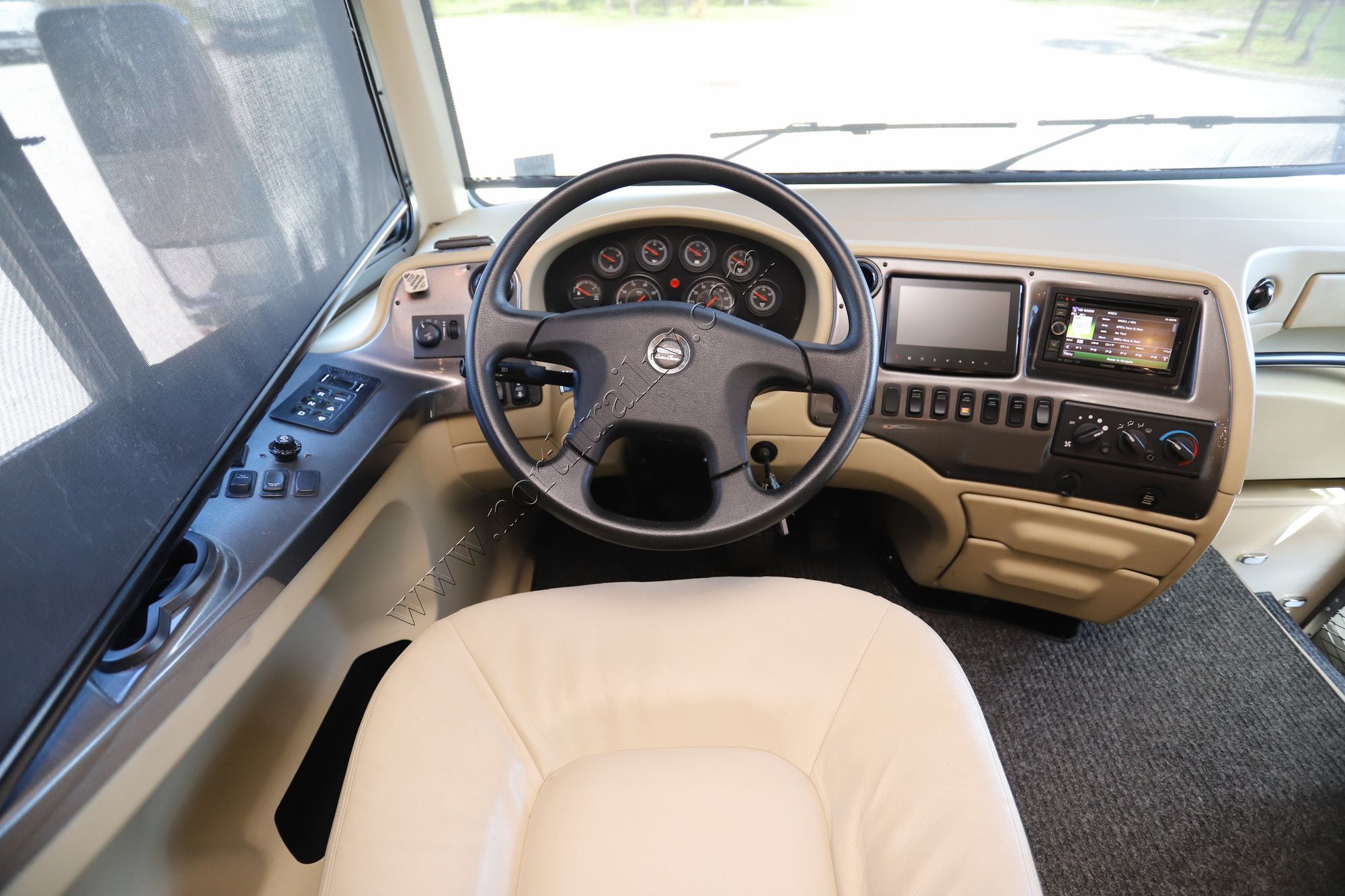 Used 2014 Tiffin Motor Homes Phaeton 40QBH Class A  For Sale